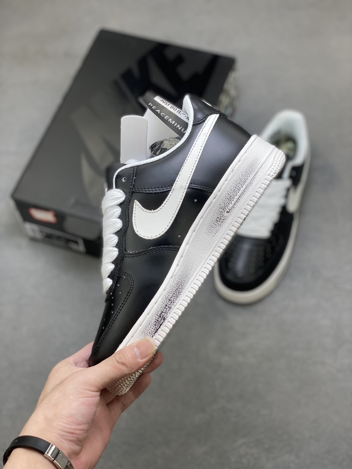 Nike Air Force 1 '07 Low Black/White Casual Sneakers AQ3692-001 4 i1758211828262 9074 0 2