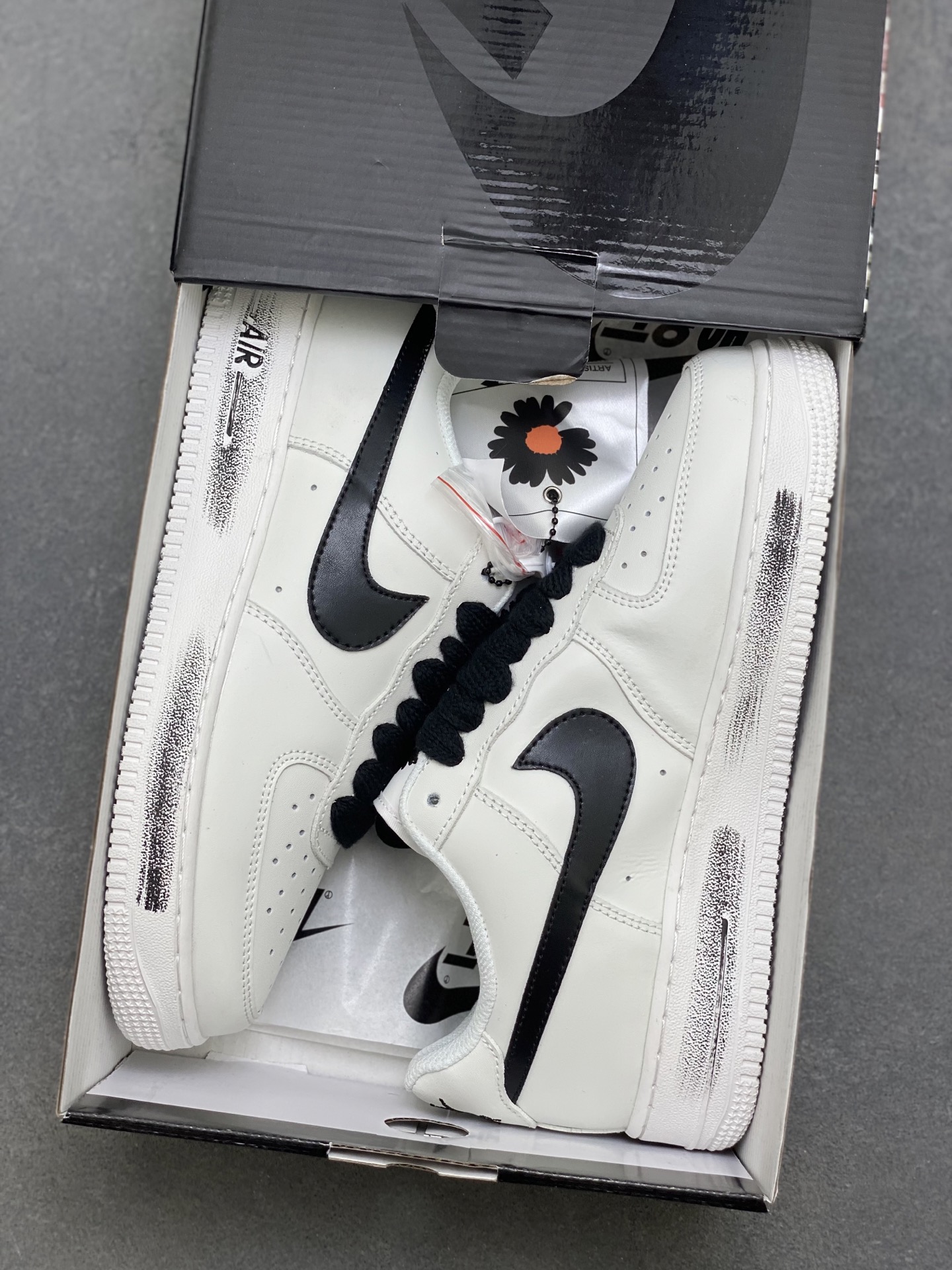 Nike Air Force 1 '07 Low White/Black Casual Sneakers DD3223-100 10 i1758211873986 230 0 8