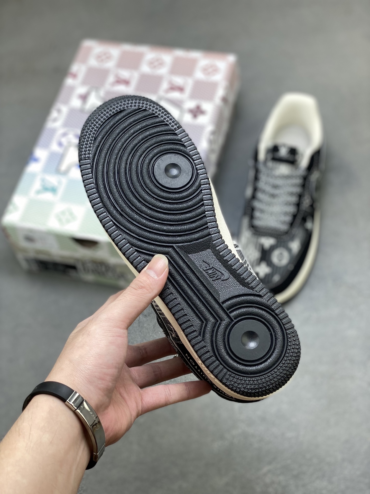 Louis Vuitton x Nike Air Force 1 Low Black Custom Sneakers Limited Edition 7 i1758298728098 2920 0 5