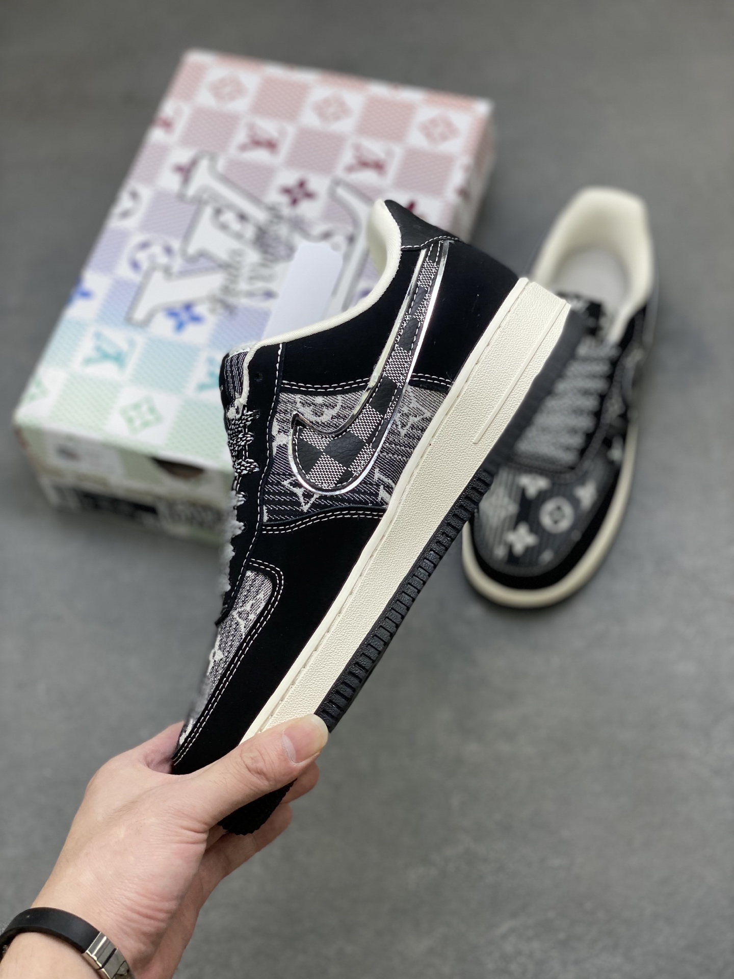 Louis Vuitton x Nike Air Force 1 Low Black Custom Sneakers Limited Edition 4 i1758298730519 5971 0 2