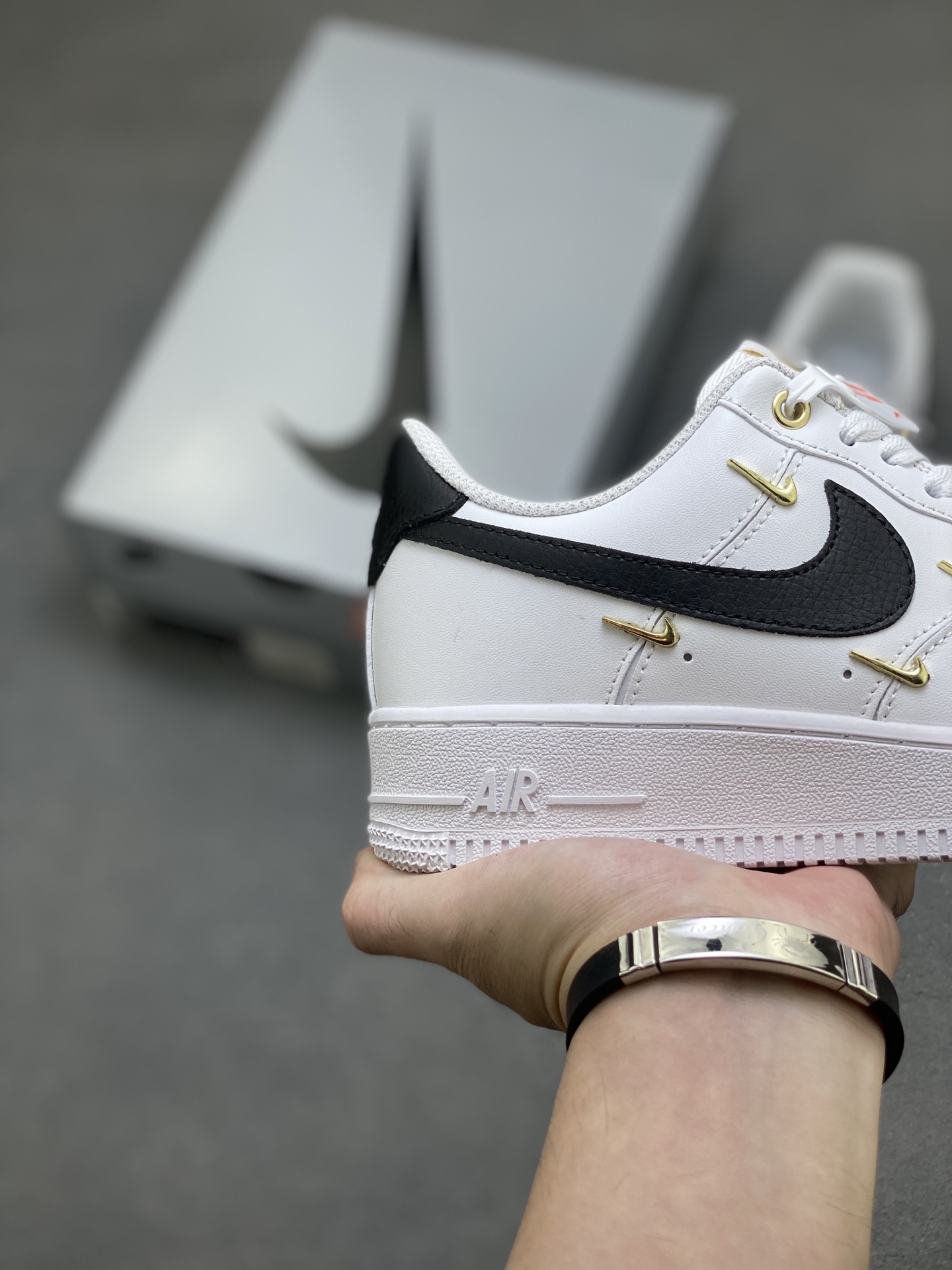 Nike Air Force 1 '07 Low White/Black Limited Edition Sneakers 6 i1758298772978 9538 0 4