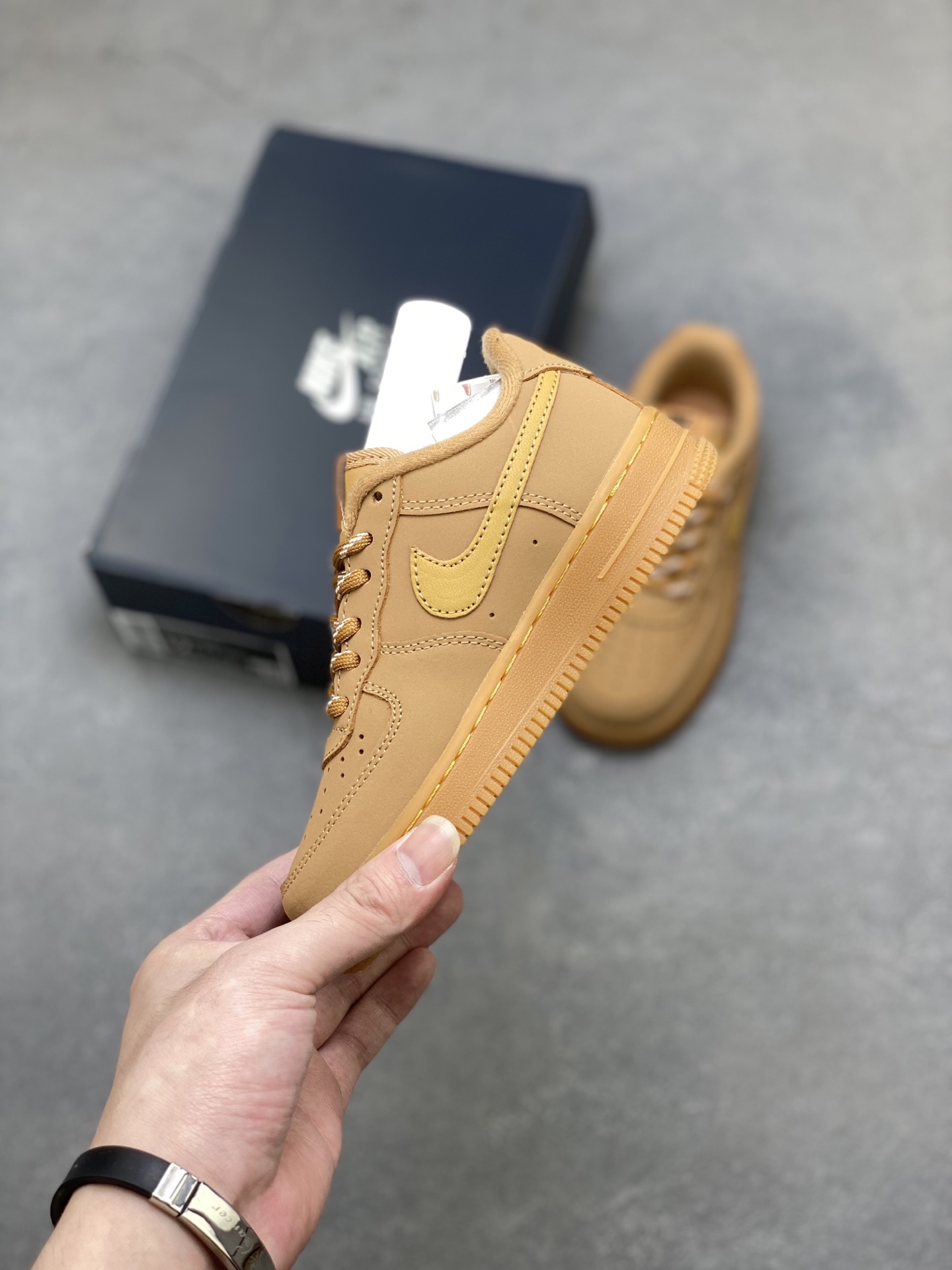 Nike Air Force 1 Low Wheat Kids - Premium Comfort & Classic Style 4 i1758298876898 7390 0 2