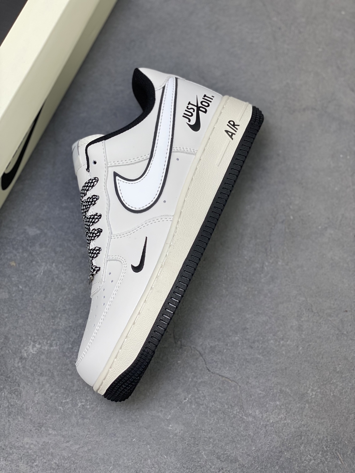 Nike Air Force 1 '07 Low White/Black Casual Sneakers CS5288-038 8 i1758396898736 2877 0 6