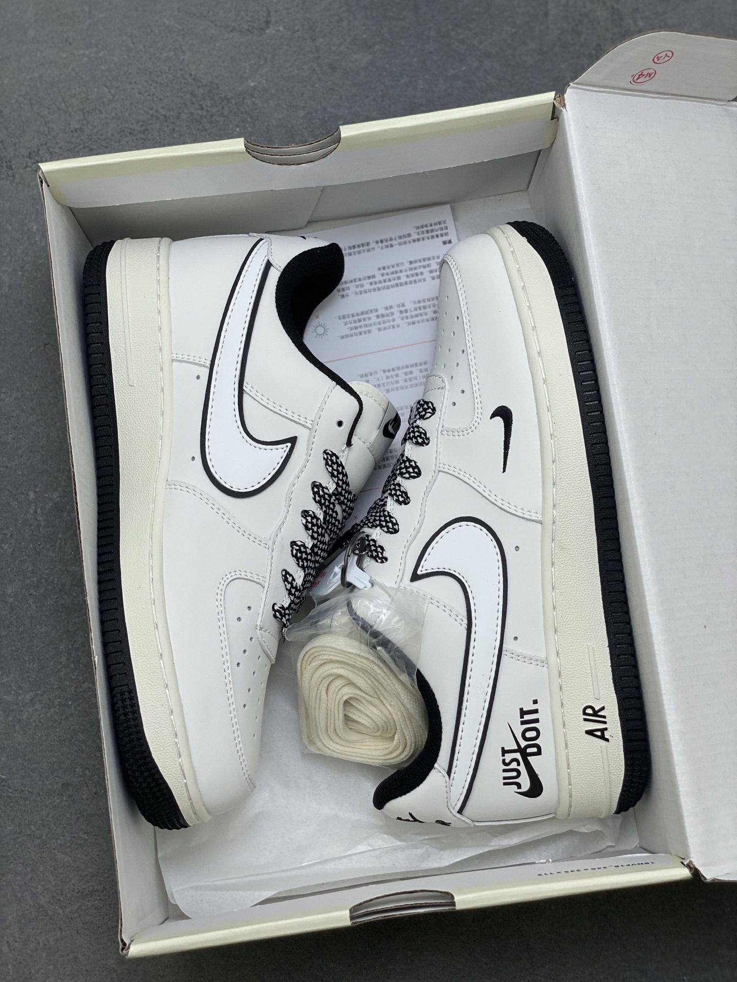 Nike Air Force 1 '07 Low White/Black Casual Sneakers CS5288-038 10 i1758396903288 4623 0 8