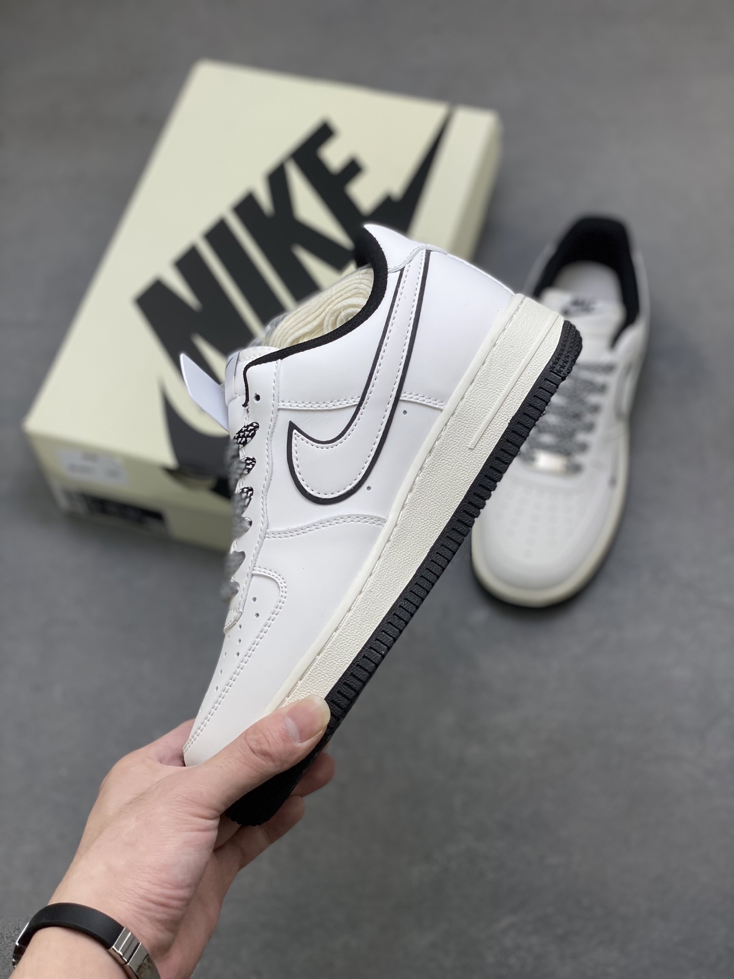 Nike Air Force 1 '07 Low White/Black Casual Sneakers CS5288-038 4 i1758396903312 9191 0 2