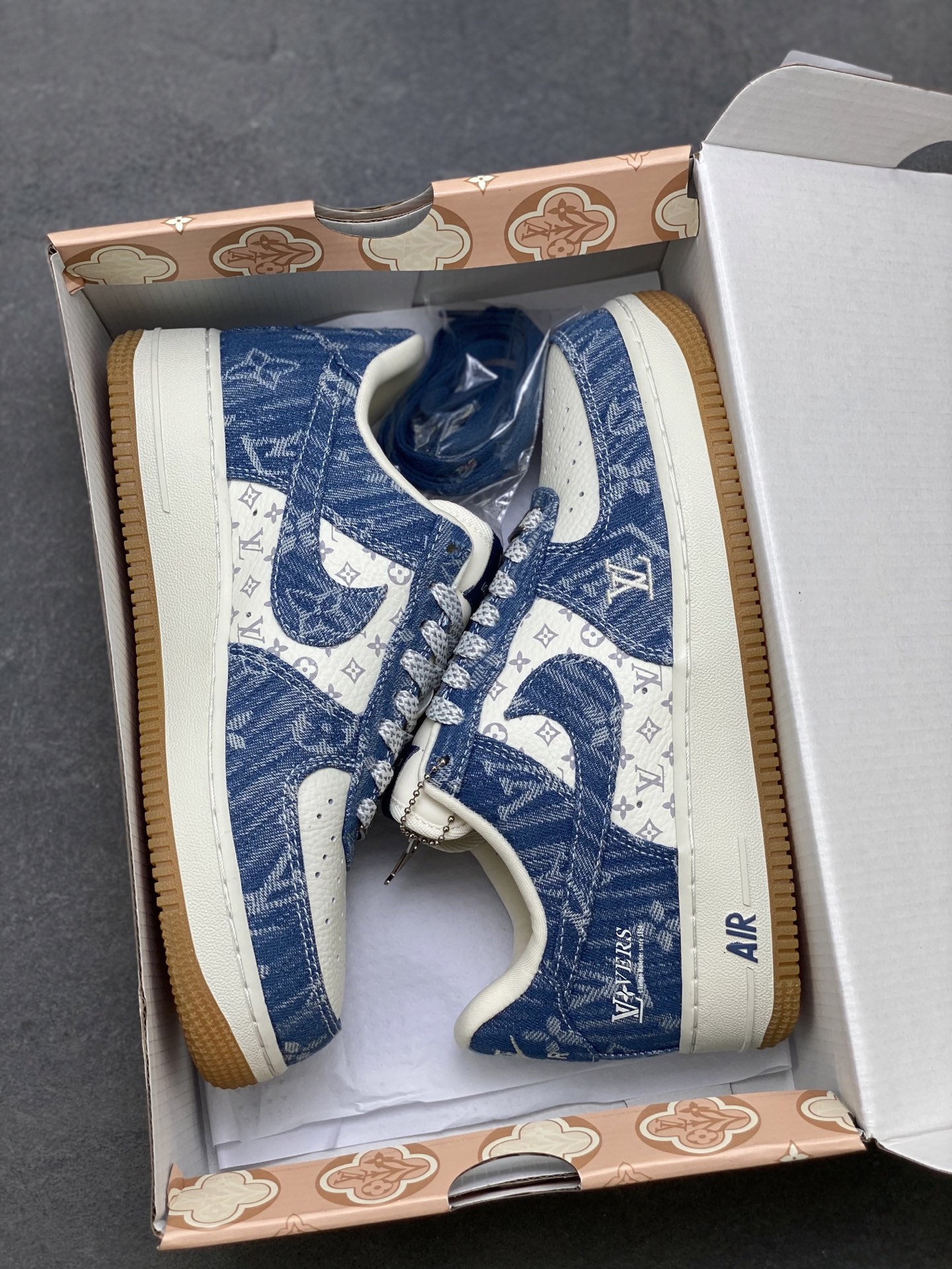 Nike Air Force 1 '07 Low Louis Vuitton Limited Edition Sneakers 10 i1758396949039 6381 0 8