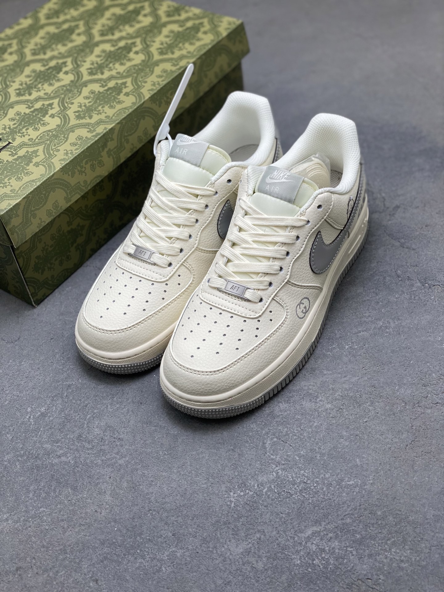 Nike Air Force 1 '07 Low Sneakers - Limited Edition, Premium Comfort 9 i1758470780395 1337 0 7