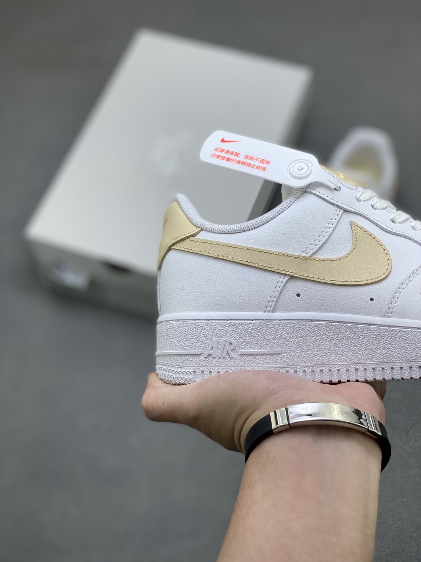 Nike Air Force 1 Low White Gold Honeycomb Cushioning - CZ0270-105 6 i1758471015931 9687 0 4