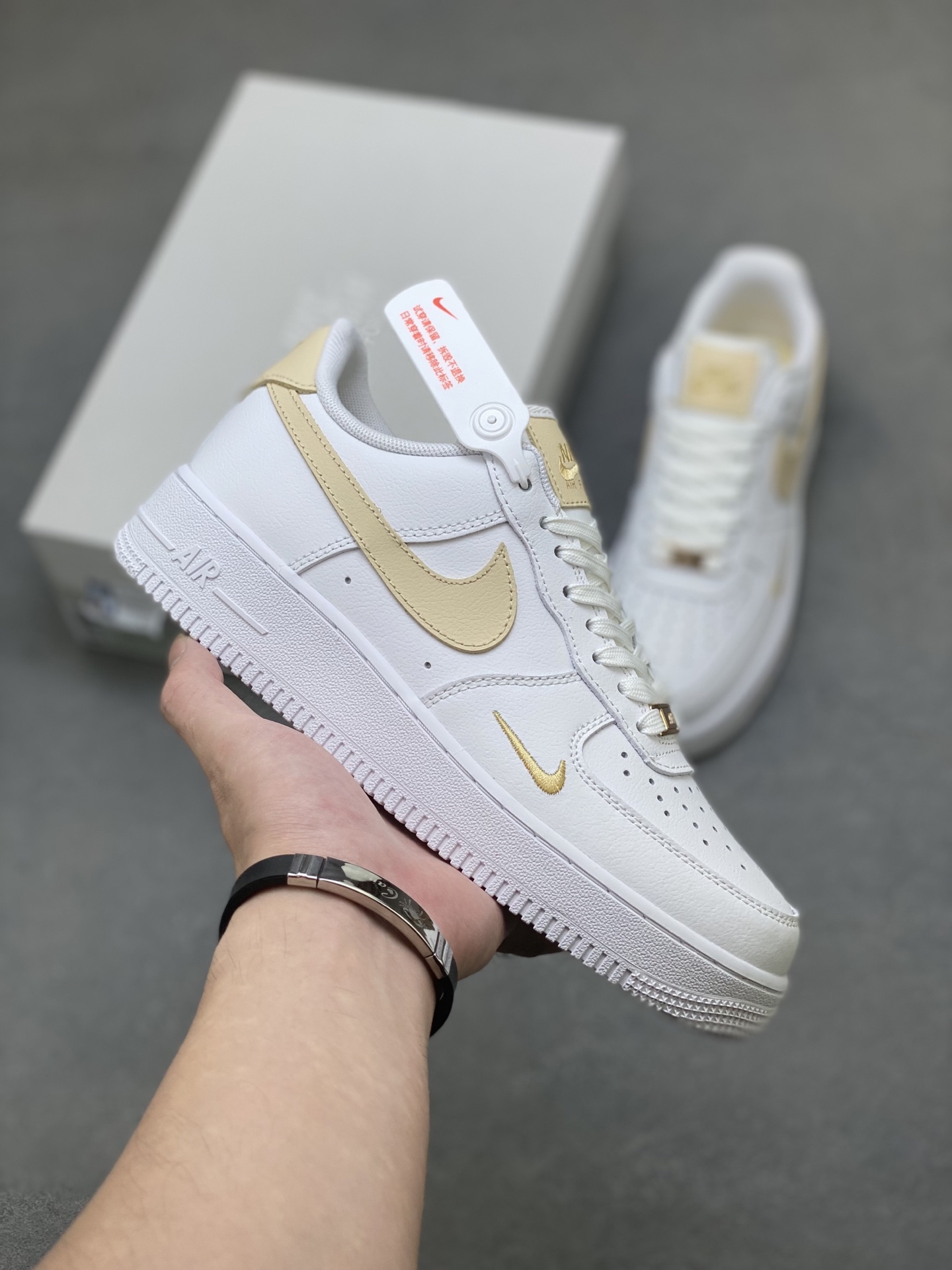 Nike Air Force 1 Low White Gold Honeycomb Cushioning - CZ0270-105