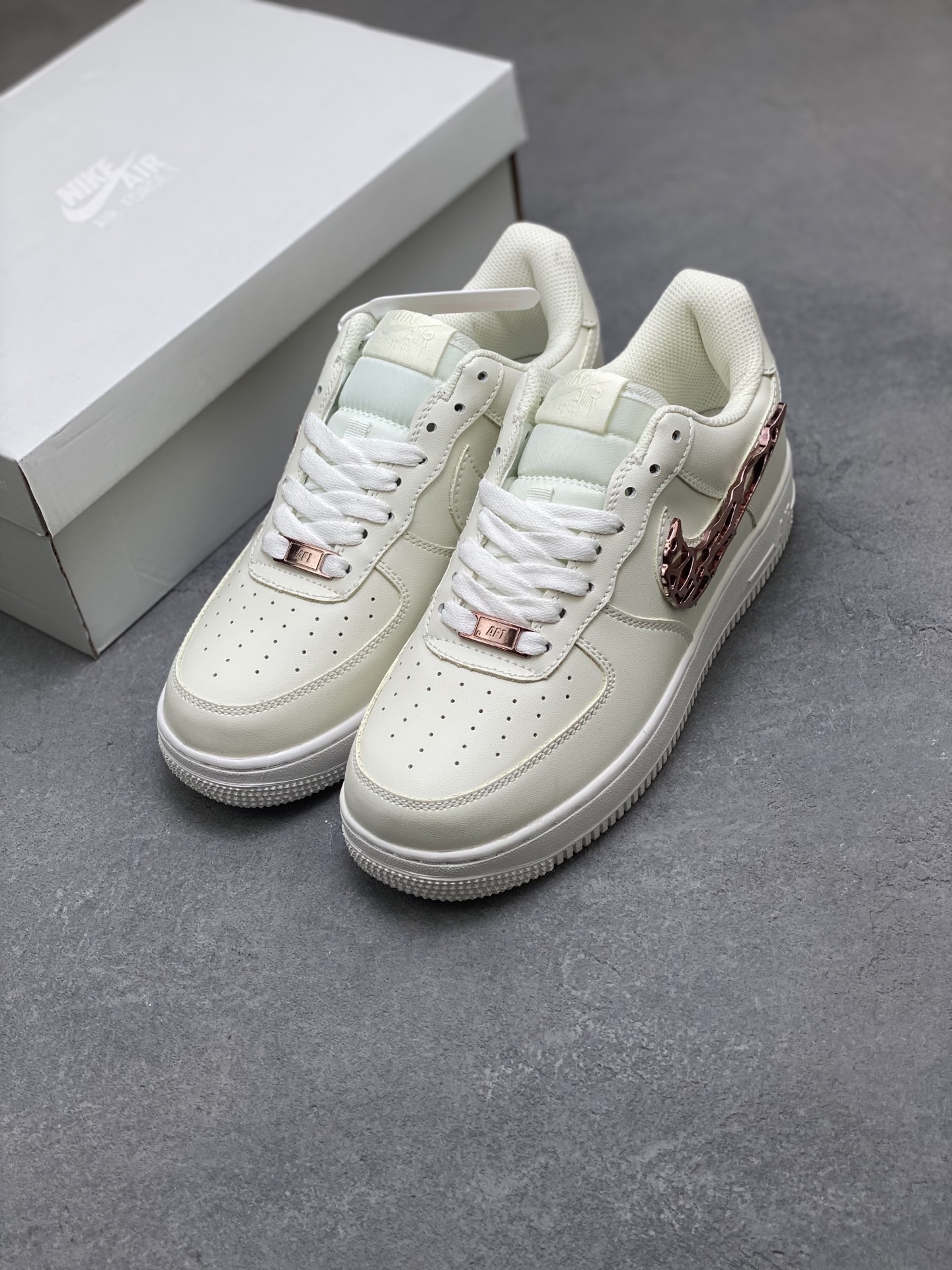 Nike Air Force 1 Low: Ivory, Honeycomb Cushion, Original Design 9 i1758471047931 7029 0 7