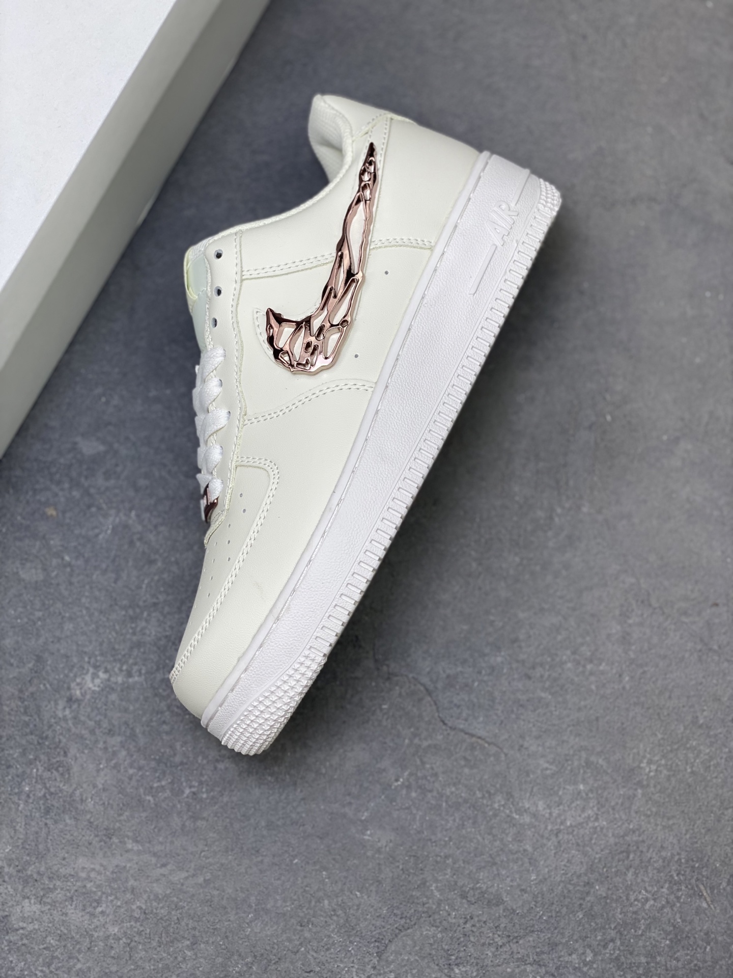 Nike Air Force 1 Low: Ivory, Honeycomb Cushion, Original Design 8 i1758471050102 994 0 6