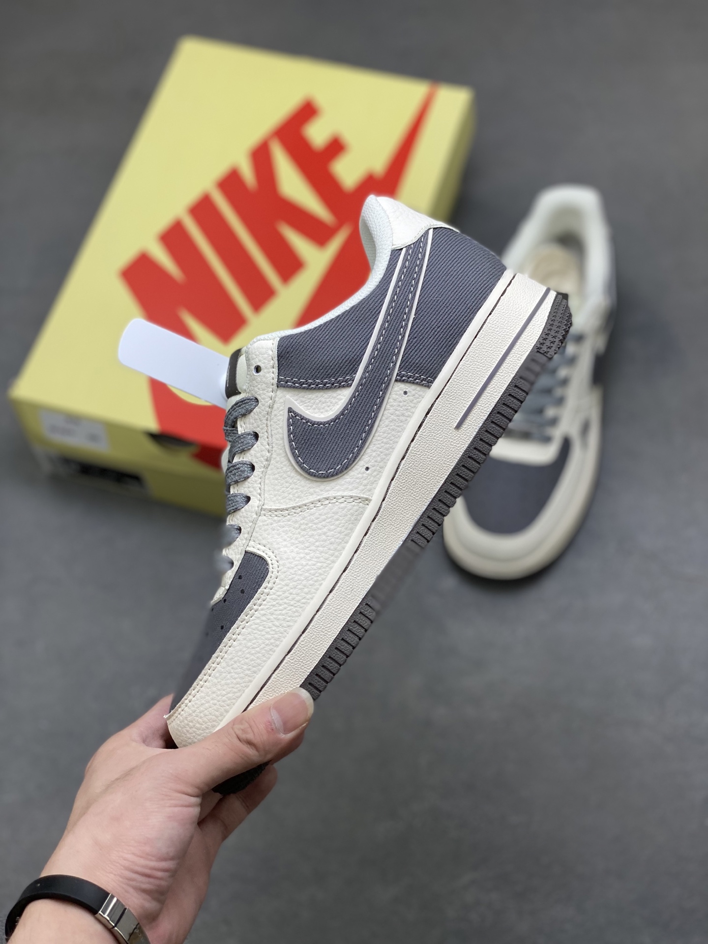 Nike Air Force 1 '07 Low Stussy Collab Sneakers Limited Edition Shoes 4 i1758558006209 8348 0 2