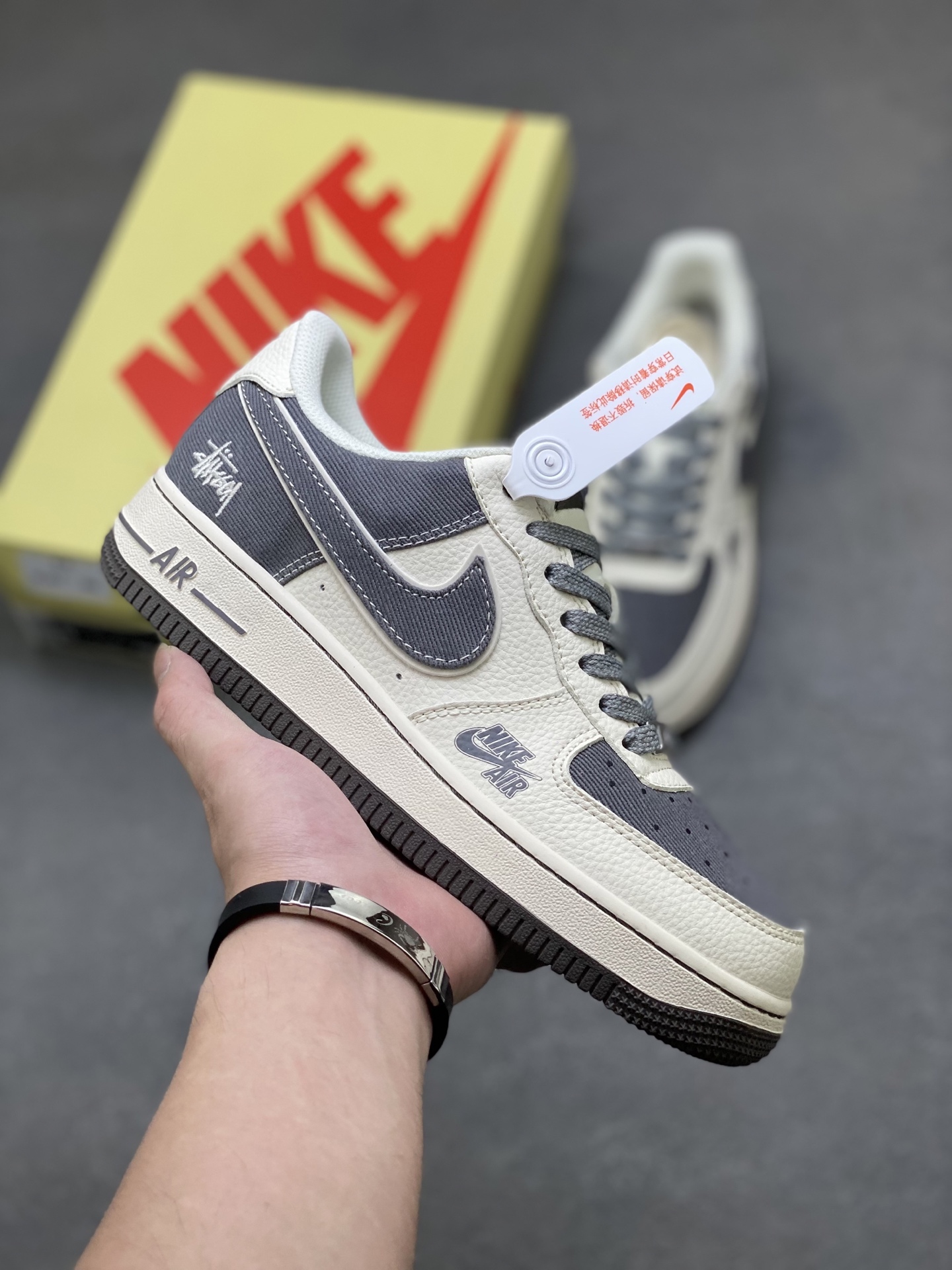 Nike Air Force 1 '07 Low Stussy Collab Sneakers Limited Edition Shoes 2 i1758558009232 6590 0 0