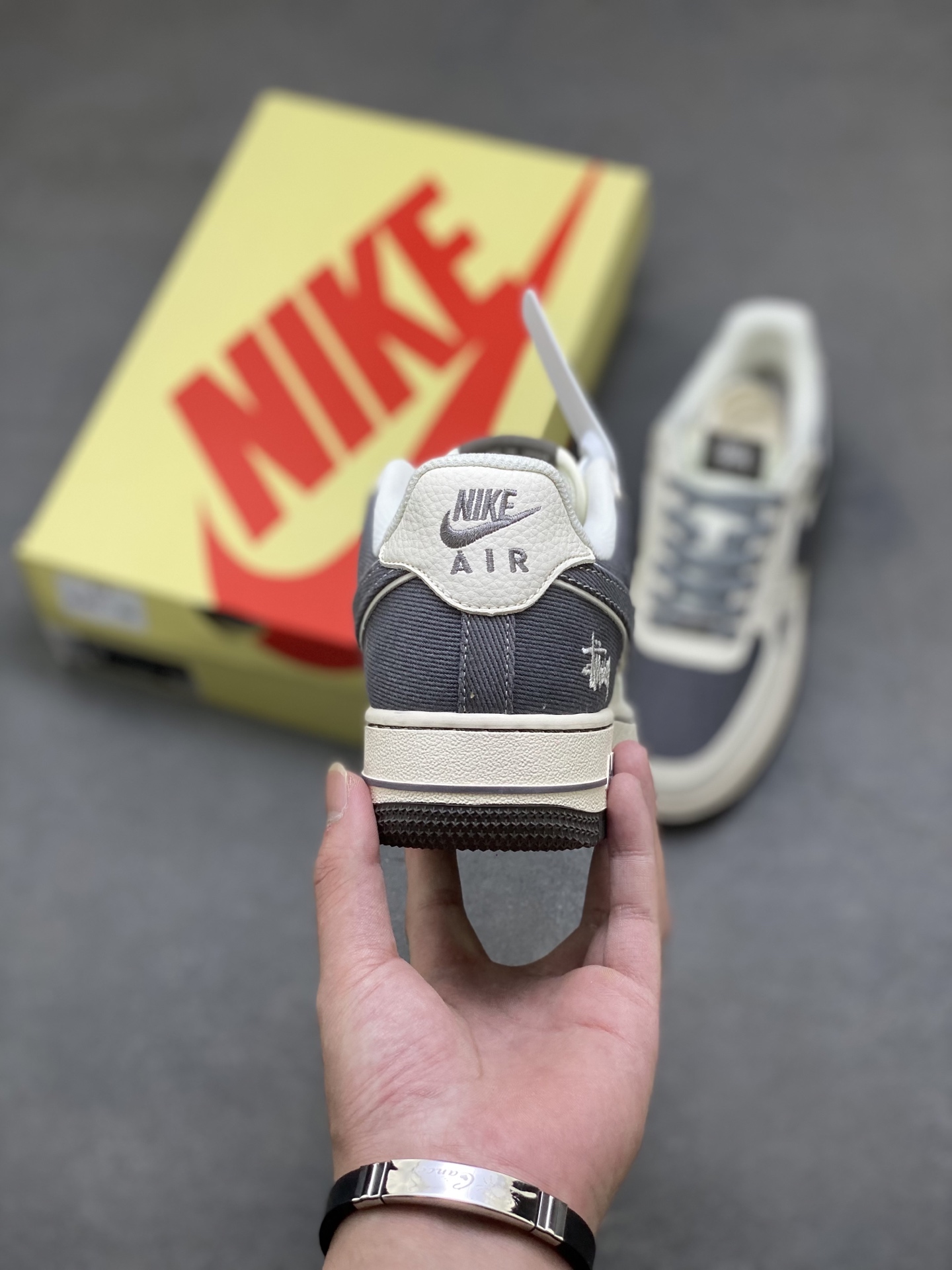 Nike Air Force 1 '07 Low Stussy Collab Sneakers Limited Edition Shoes 5 i1758558009260 1555 0 3