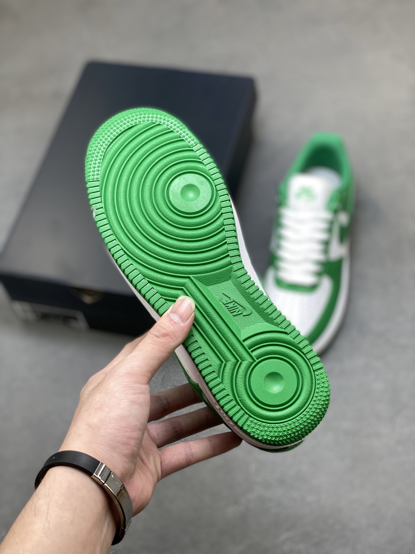 Nike Air Force 1 '07 Low Green/White Leather Sneakers - Limited Edition 7 i1758558158895 2733 0 5