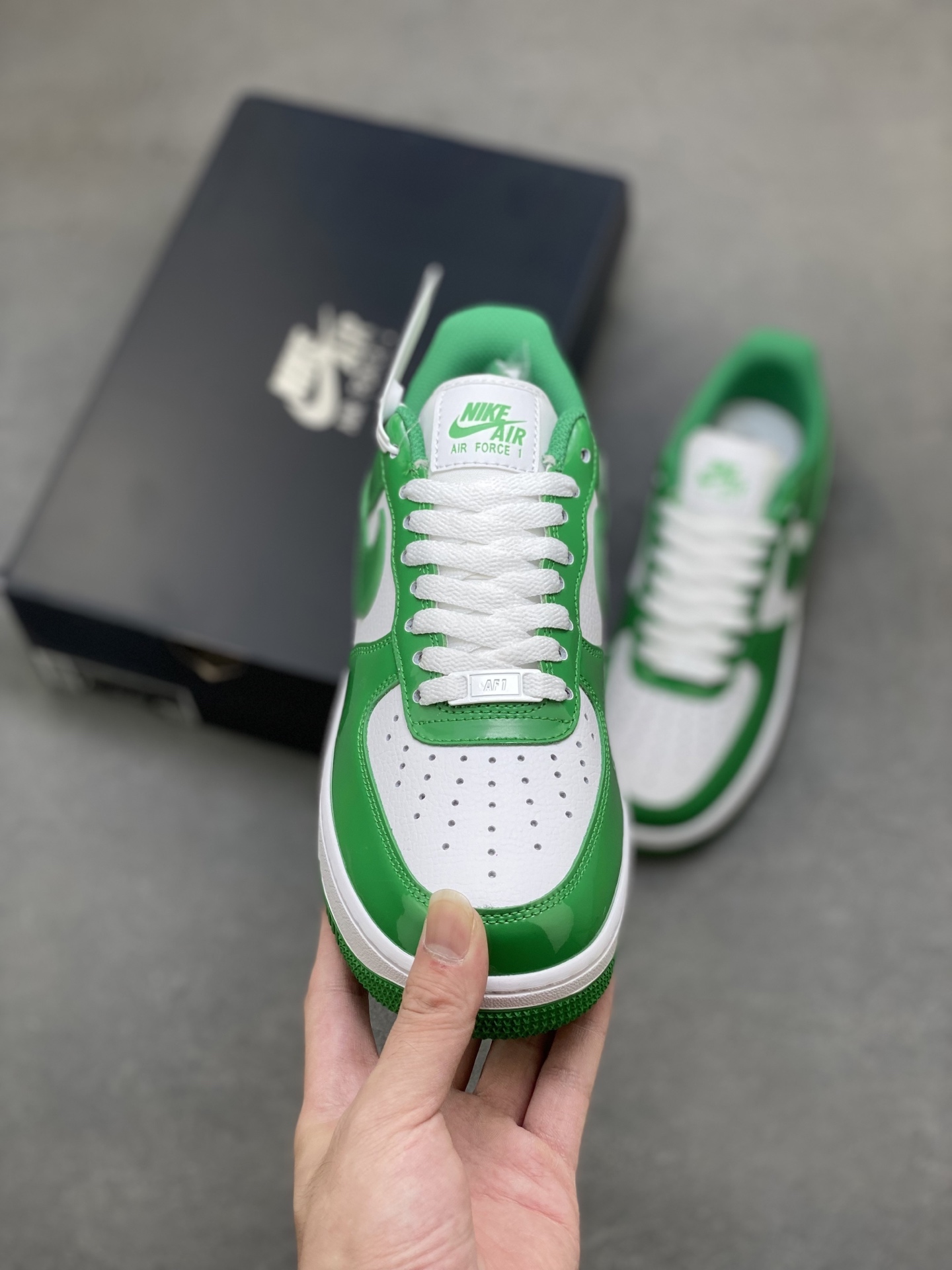 Nike Air Force 1 '07 Low Green/White Leather Sneakers - Limited Edition 3 i1758558158907 2654 0 1