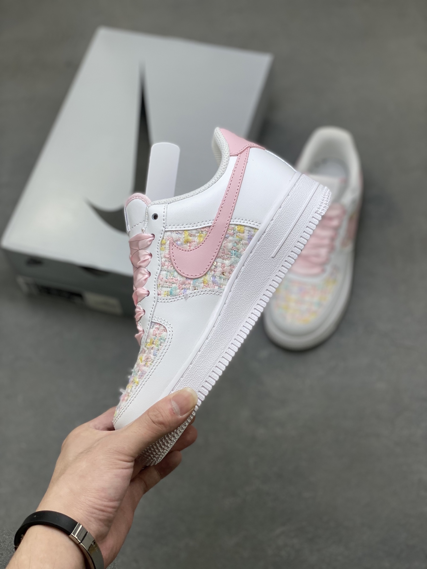 Nike Air Force 1 '07 Low White/Pink Women's Shoes Limited Edition 4 i1758558200666 6711 0 2