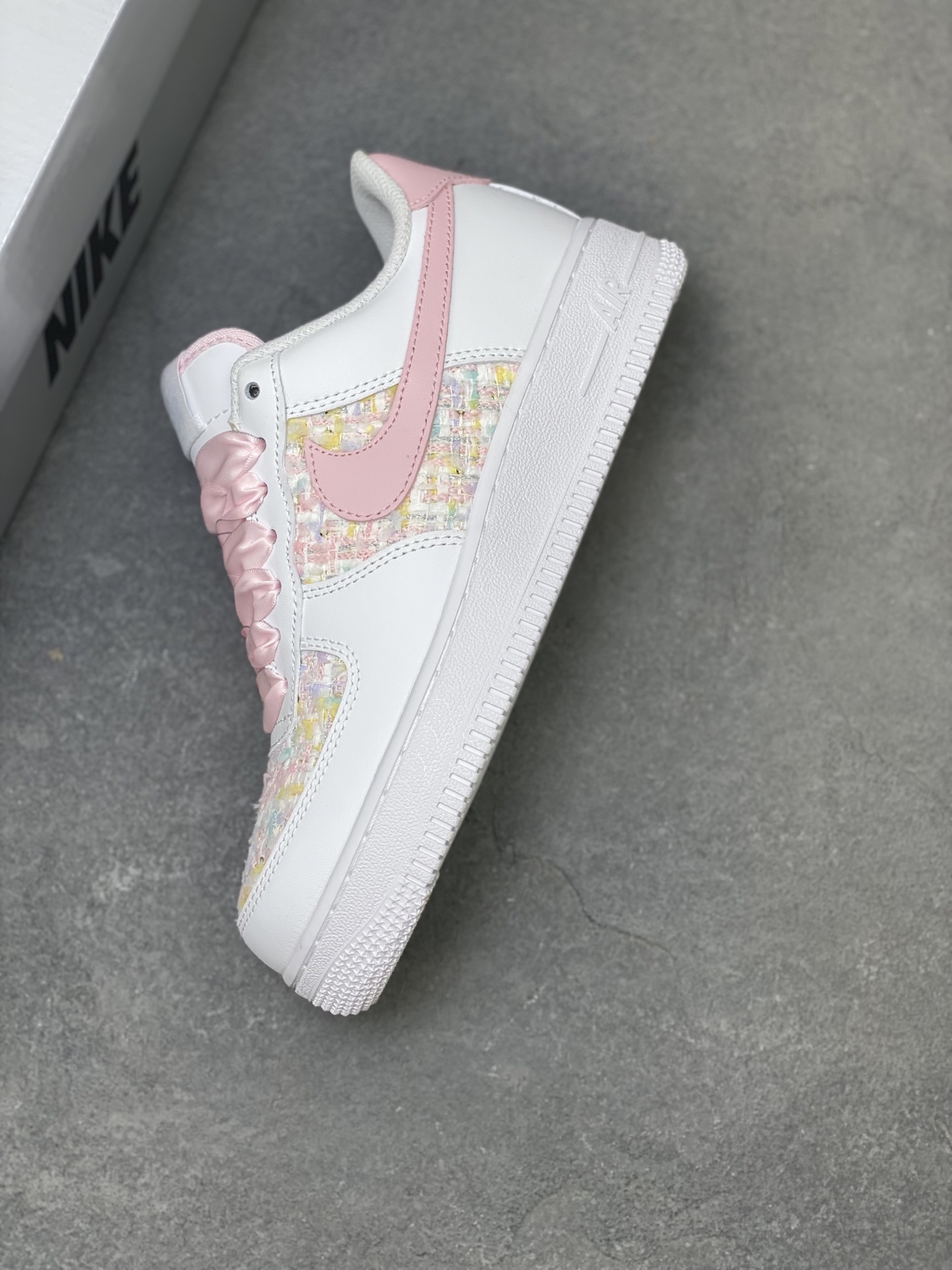 Nike Air Force 1 '07 Low White/Pink Women's Shoes Limited Edition 8 i1758558202708 4095 0 6
