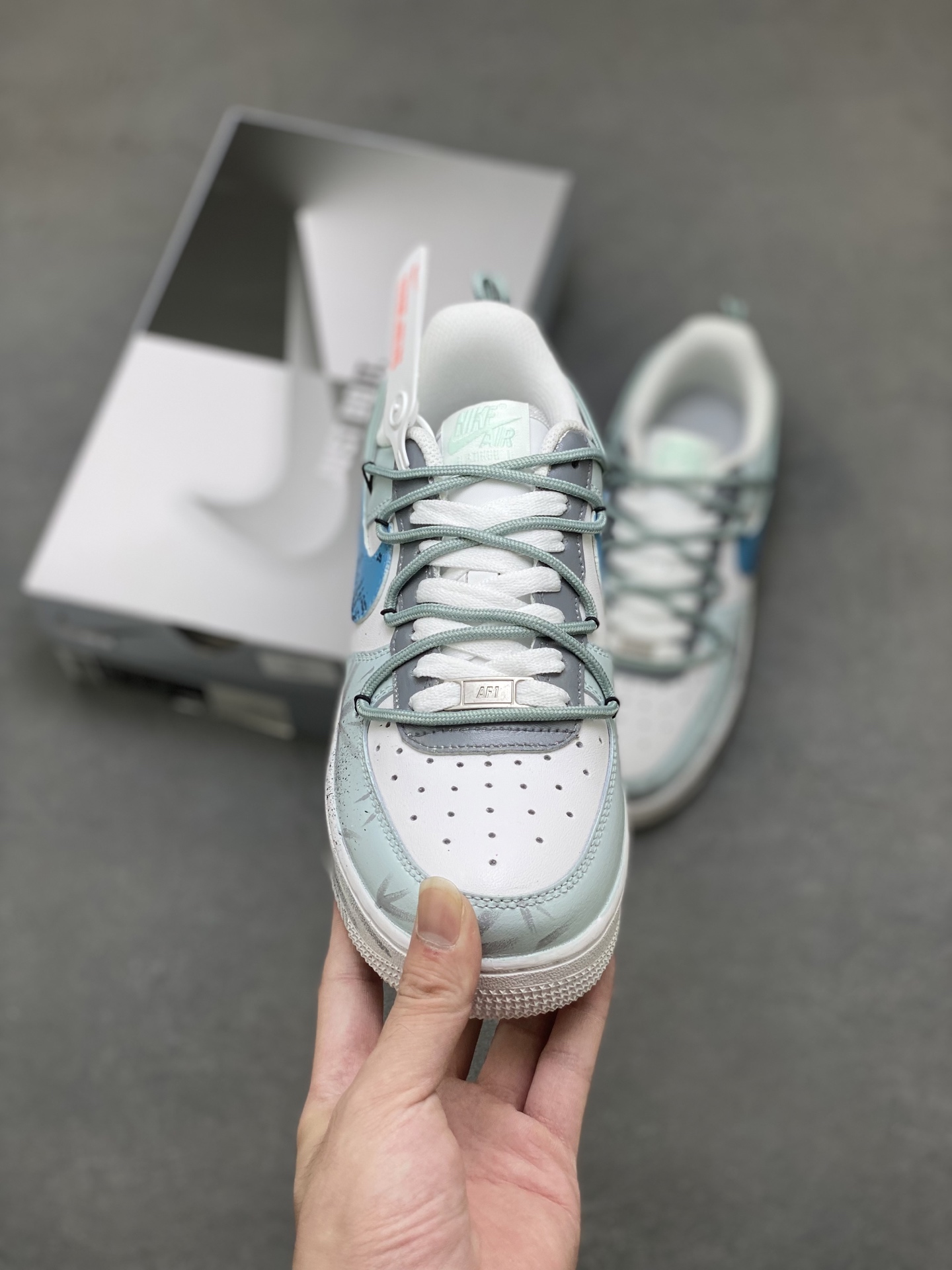 Nike Air Force 1 '07 Low Limited Edition Sneakers - LJ8822-202 3 i1758558243617 4934 0 1