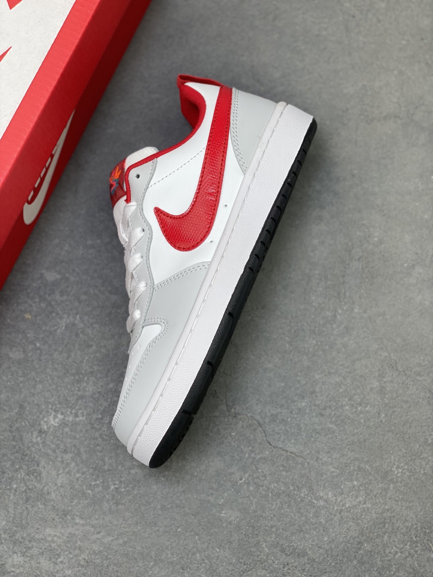 Nike Ebernon Low PRM: Classic Comfort, Stylish Design, Perfect for Everyday Wear 8 i1758558429225 2650 0 6