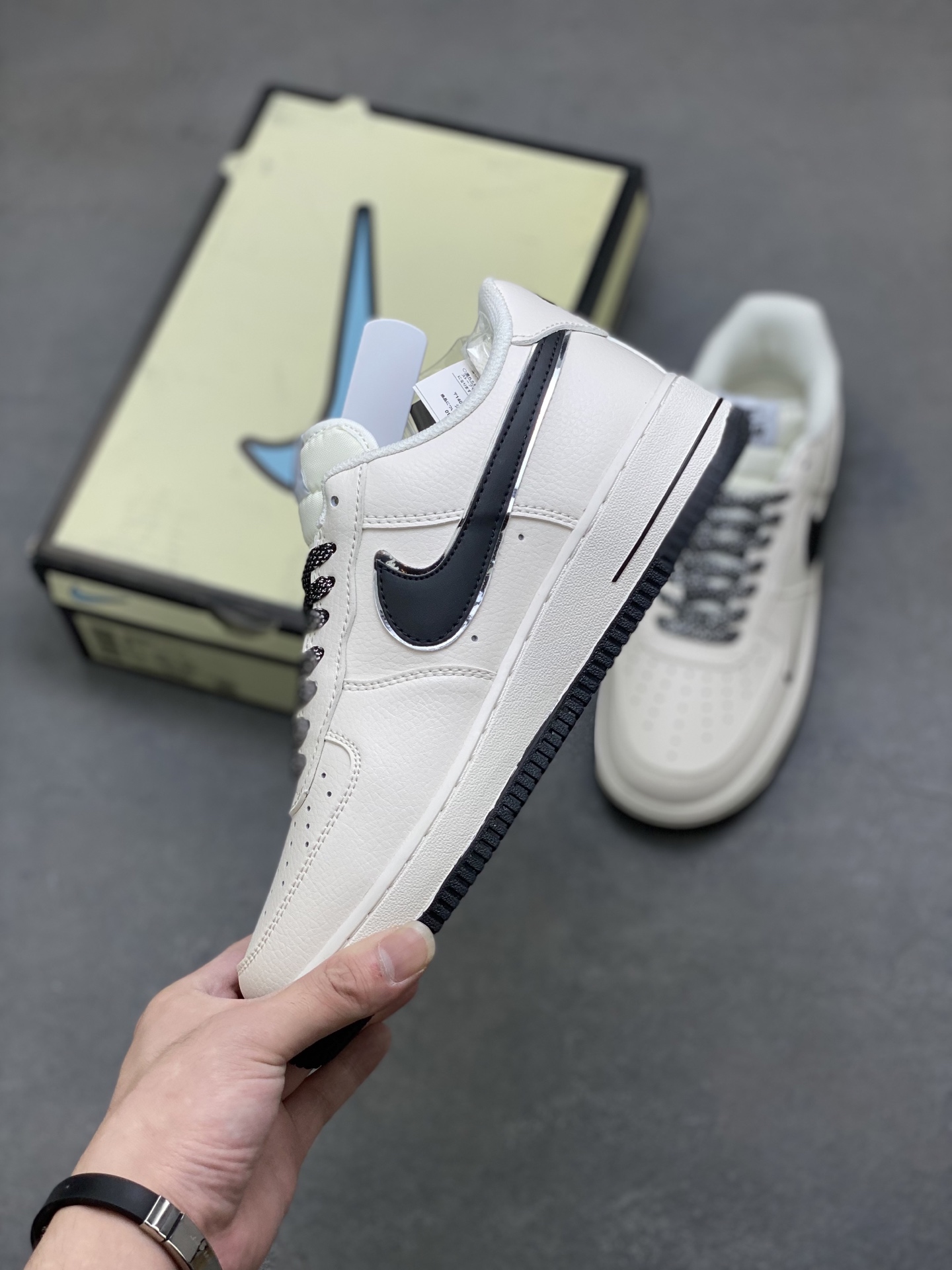 Nike Air Force 1 Low White/Black Casual Shoes - Classic Style & Comfort 4 i1758558578502 5365 0 2