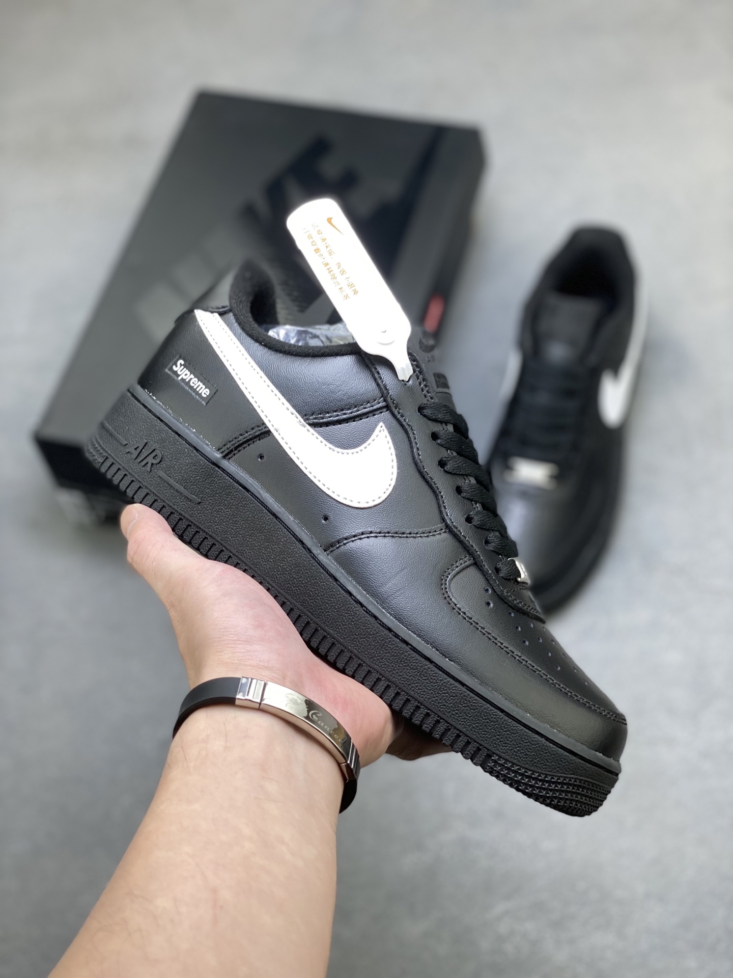 Nike Air Force 1 '07 Low Black/White Supreme Edition Sneakers 2 i1758644027214 6801 0 0