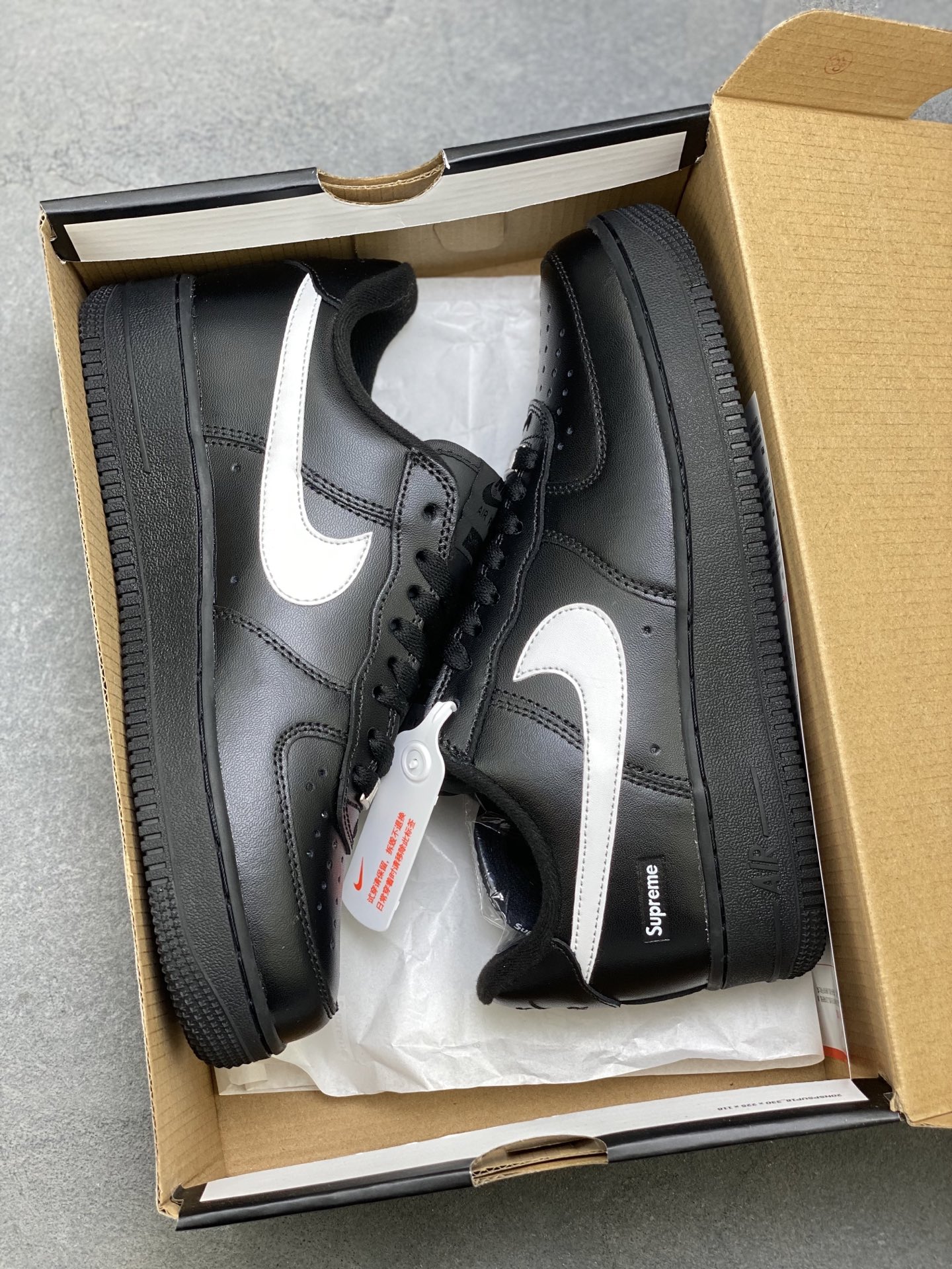 Nike Air Force 1 '07 Low Black/White Supreme Edition Sneakers 10 i1758644027822 6463 0 8