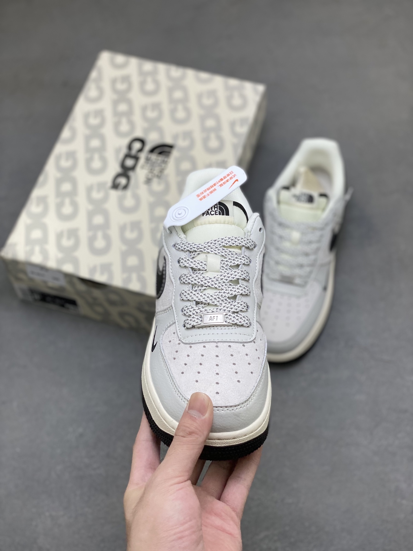 Nike Air Force 1 '07 Low White/Black - Limited Edition Sneaker 3 i1758730222530 5679 0 1