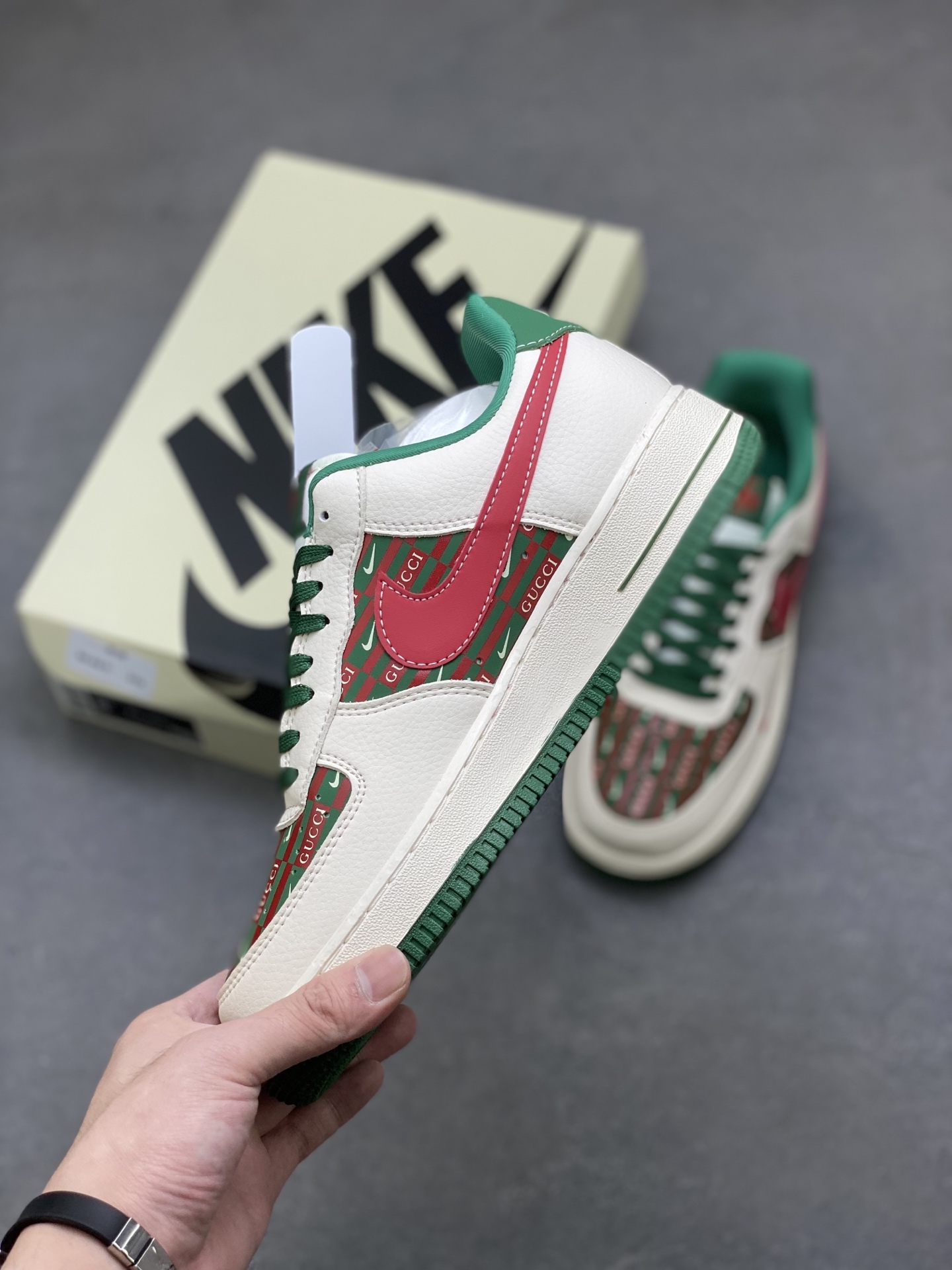 Nike Air Force 1 '07 Low Gucci Custom Sneakers Limited Edition 4 i1758817116784 3591 0 2
