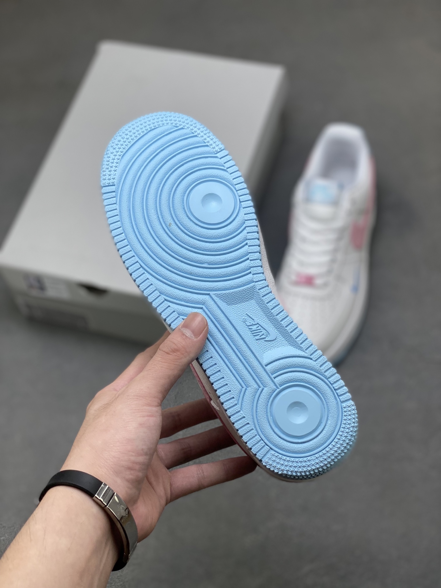 Nike Air Force 1 Low White/Pink Women's Shoes - Iconic Style, Ultimate Comfort 7 i1758817339594 2336 0 5
