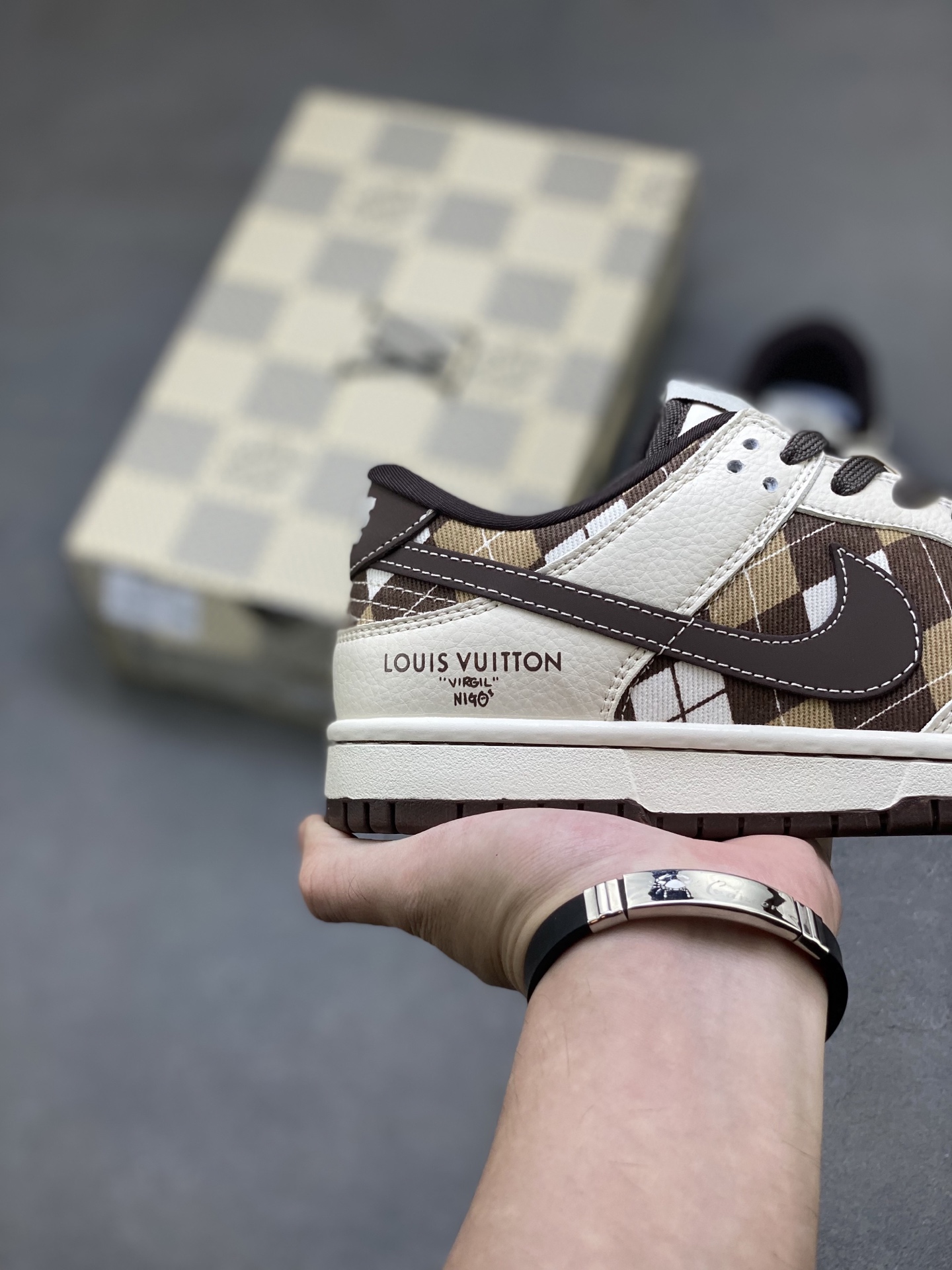 Nike SB Dunk Low Louis Vuitton Custom Sneakers Casual Shoes SC0601-461 5 i1758818167919 1150 0 4