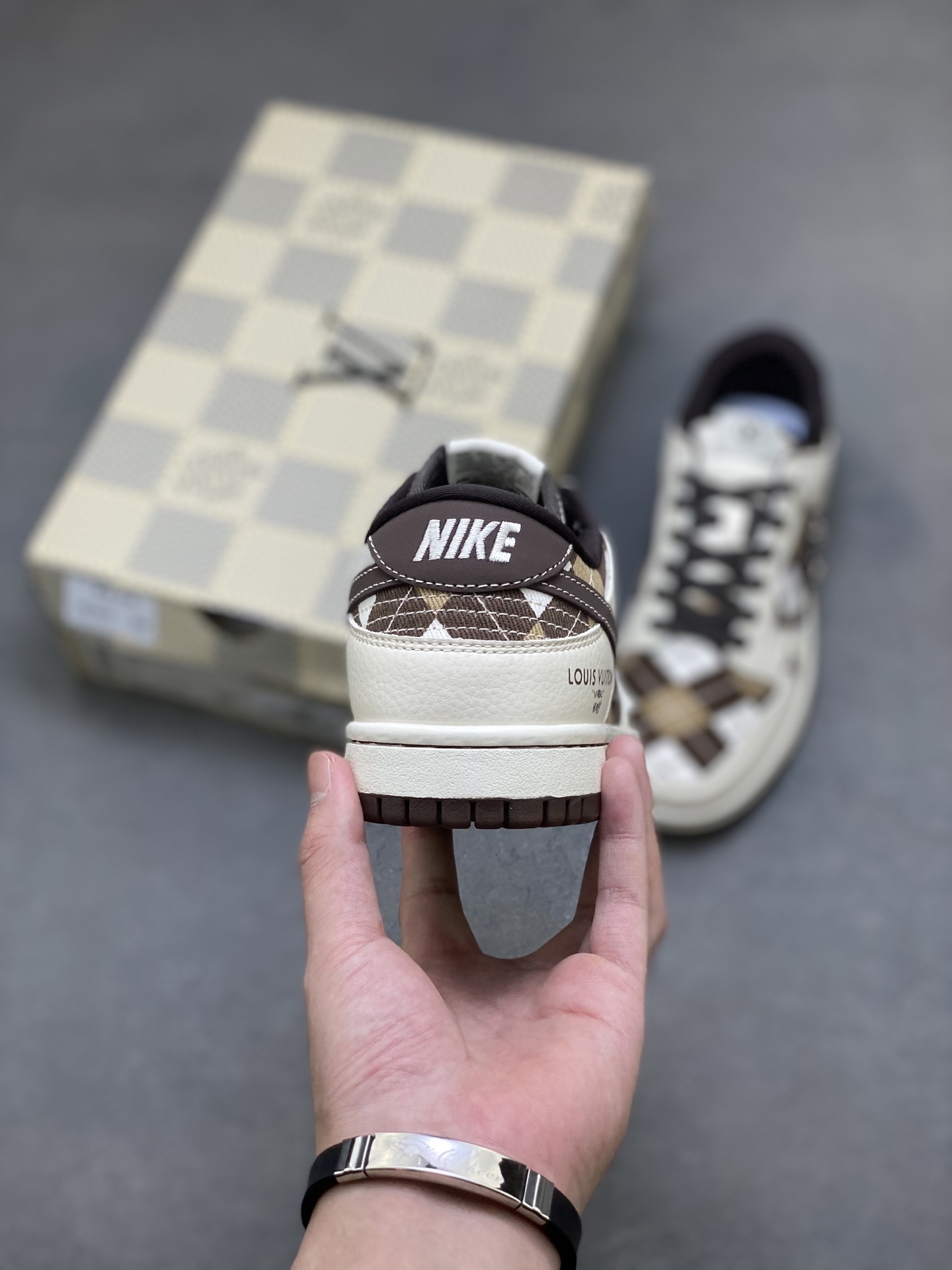 Nike SB Dunk Low Louis Vuitton Custom Sneakers Casual Shoes SC0601-461 4 i1758818167938 1480 0 3