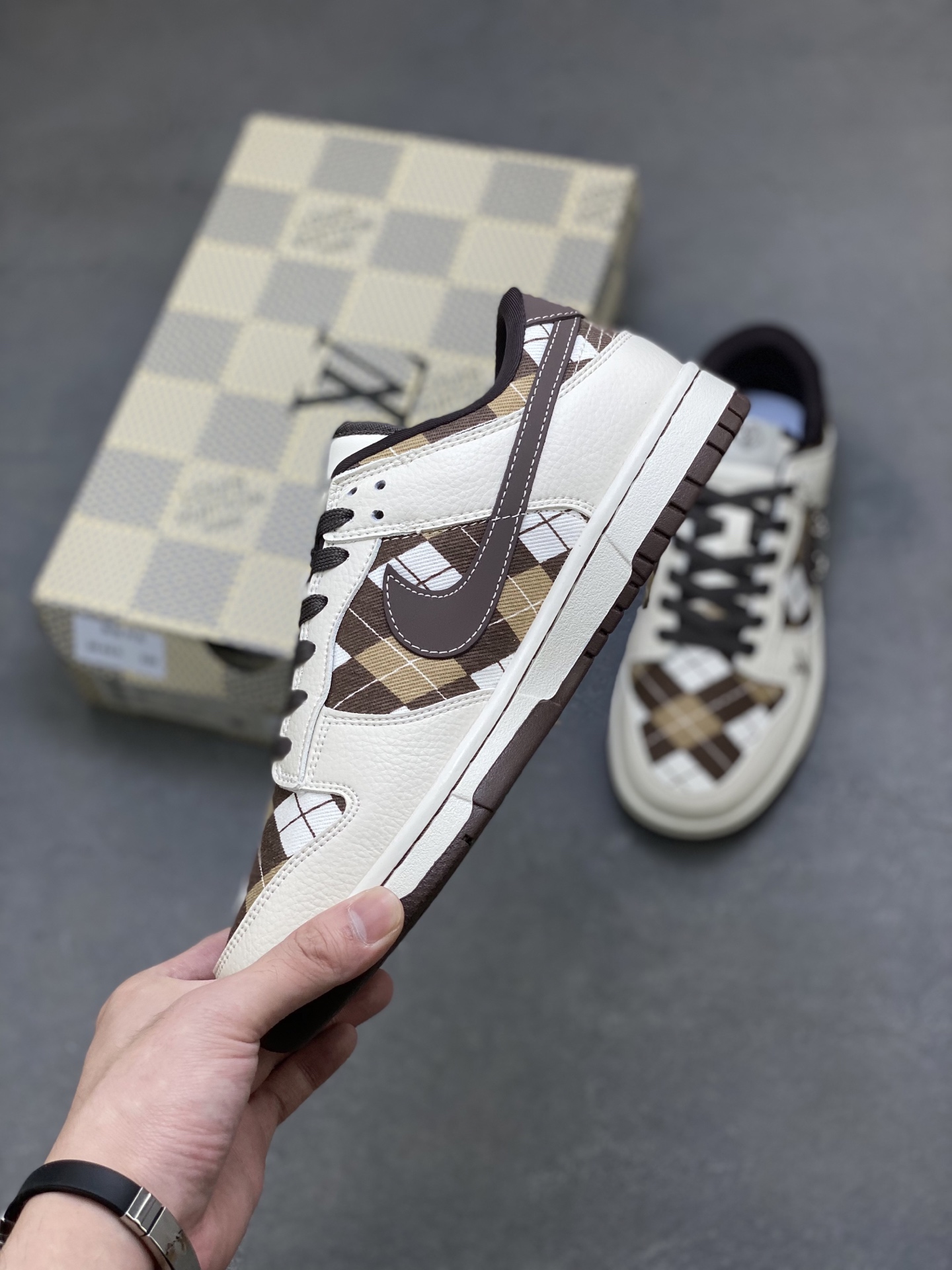 Nike SB Dunk Low Louis Vuitton Custom Sneakers Casual Shoes SC0601-461 3 i1758818170341 7197 0 2