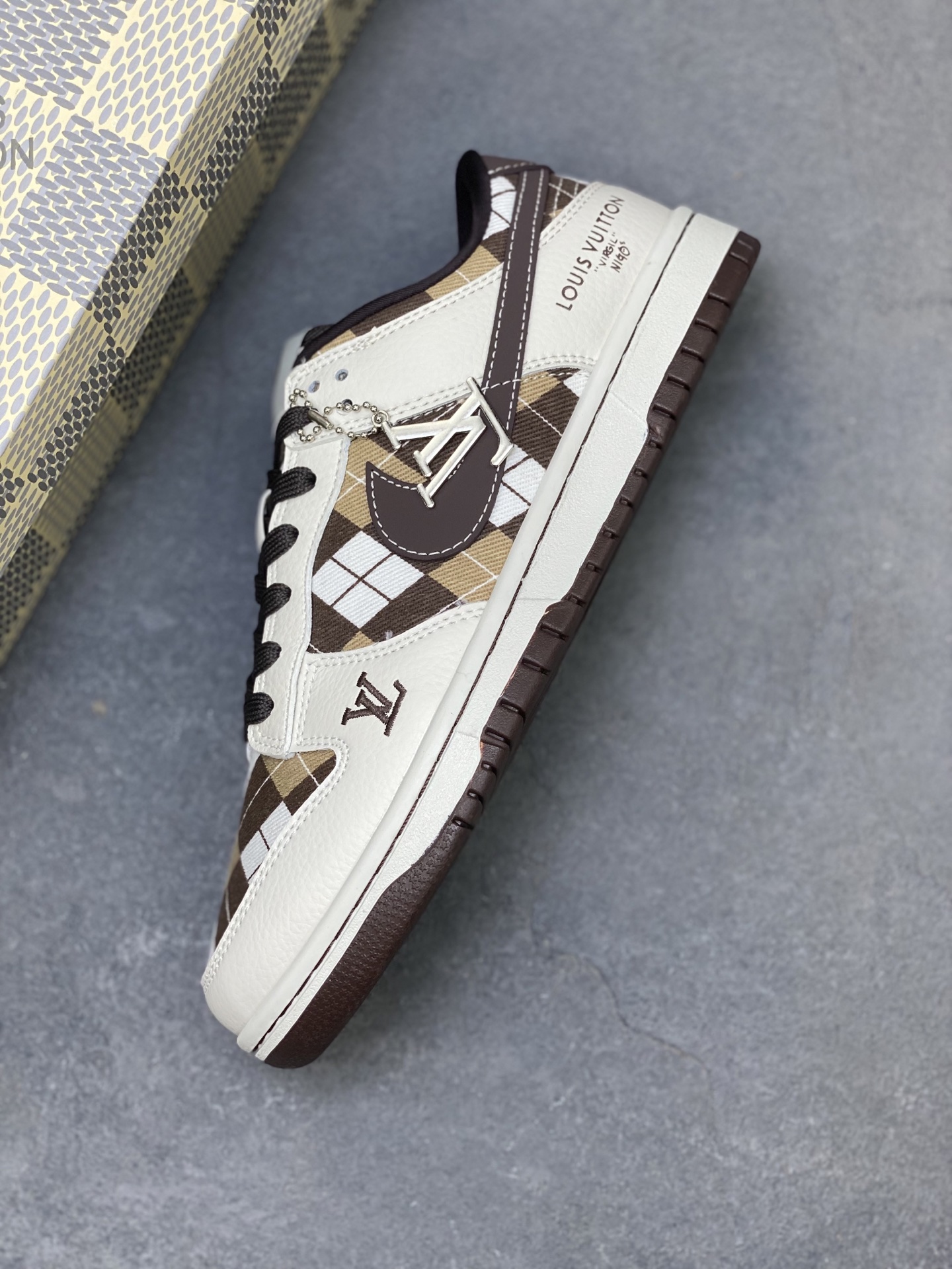 Nike SB Dunk Low Louis Vuitton Custom Sneakers Casual Shoes SC0601-461 7 i1758818170343 8515 0 6