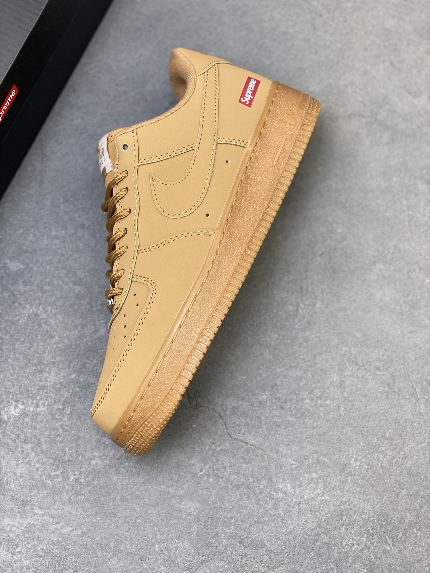 Nike Air Force 1 '07 Low Wheat Supreme Sneakers - Limited Edition 8 i1758902761487 1299 0 6