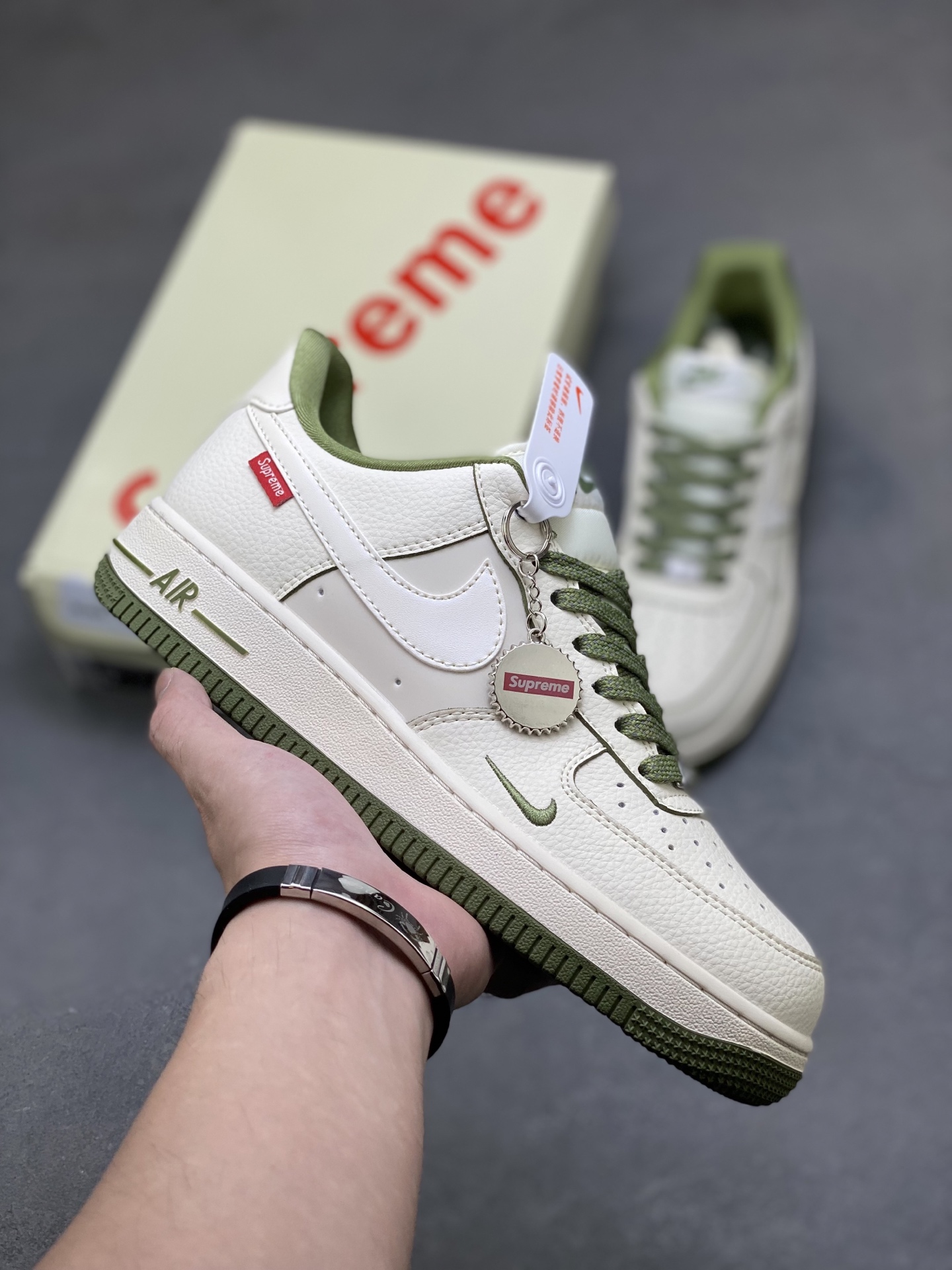 Nike Air Force 1 '07 Low Olive Green/White Limited Edition Sneakers 2 i1758903108539 9209 0 0