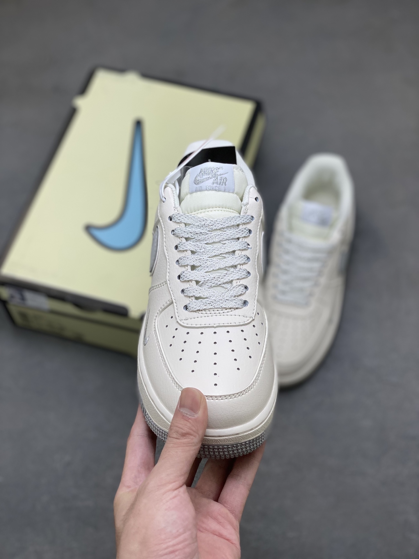 Nike Air Force 1 Low Cream White Grey - Perfect for Sneaker Enthusiasts 3 i1758903252647 8695 0 1
