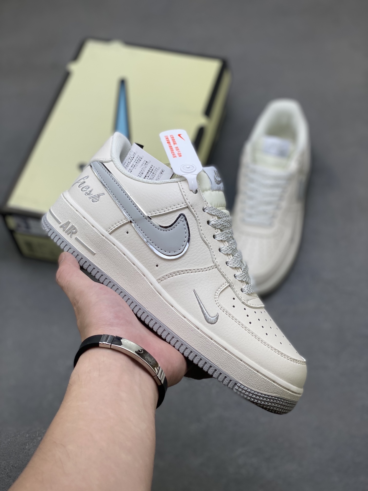 Nike Air Force 1 Low Cream White Grey - Perfect for Sneaker Enthusiasts 2 i1758903261614 6889 0 0