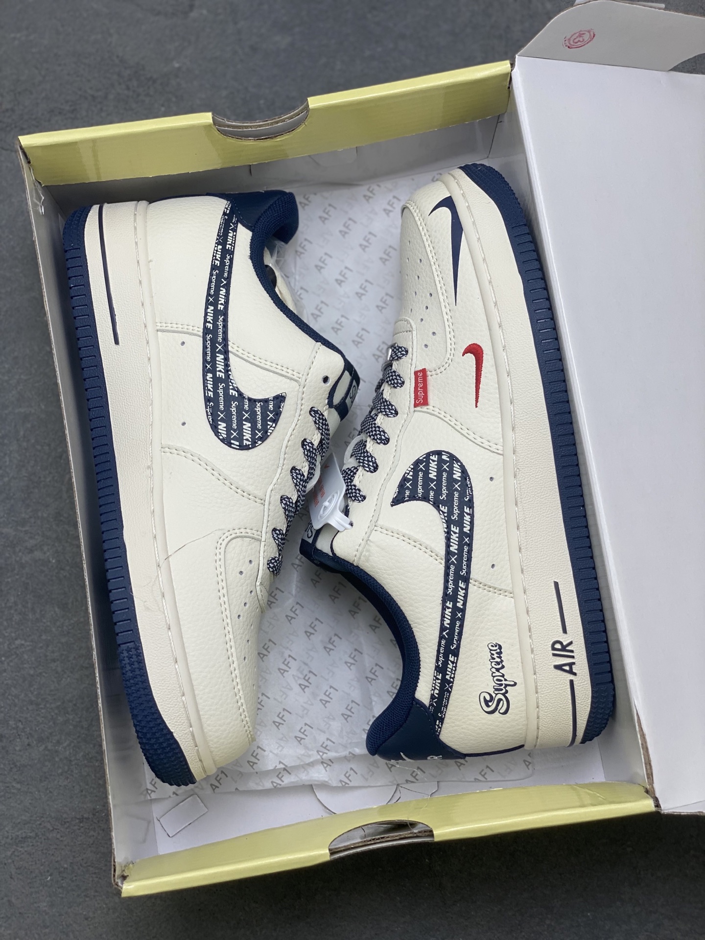 Nike Air Force 1 '07 Low Supreme Sneakers - Limited Edition 10 i1759075398414 9134 0 8