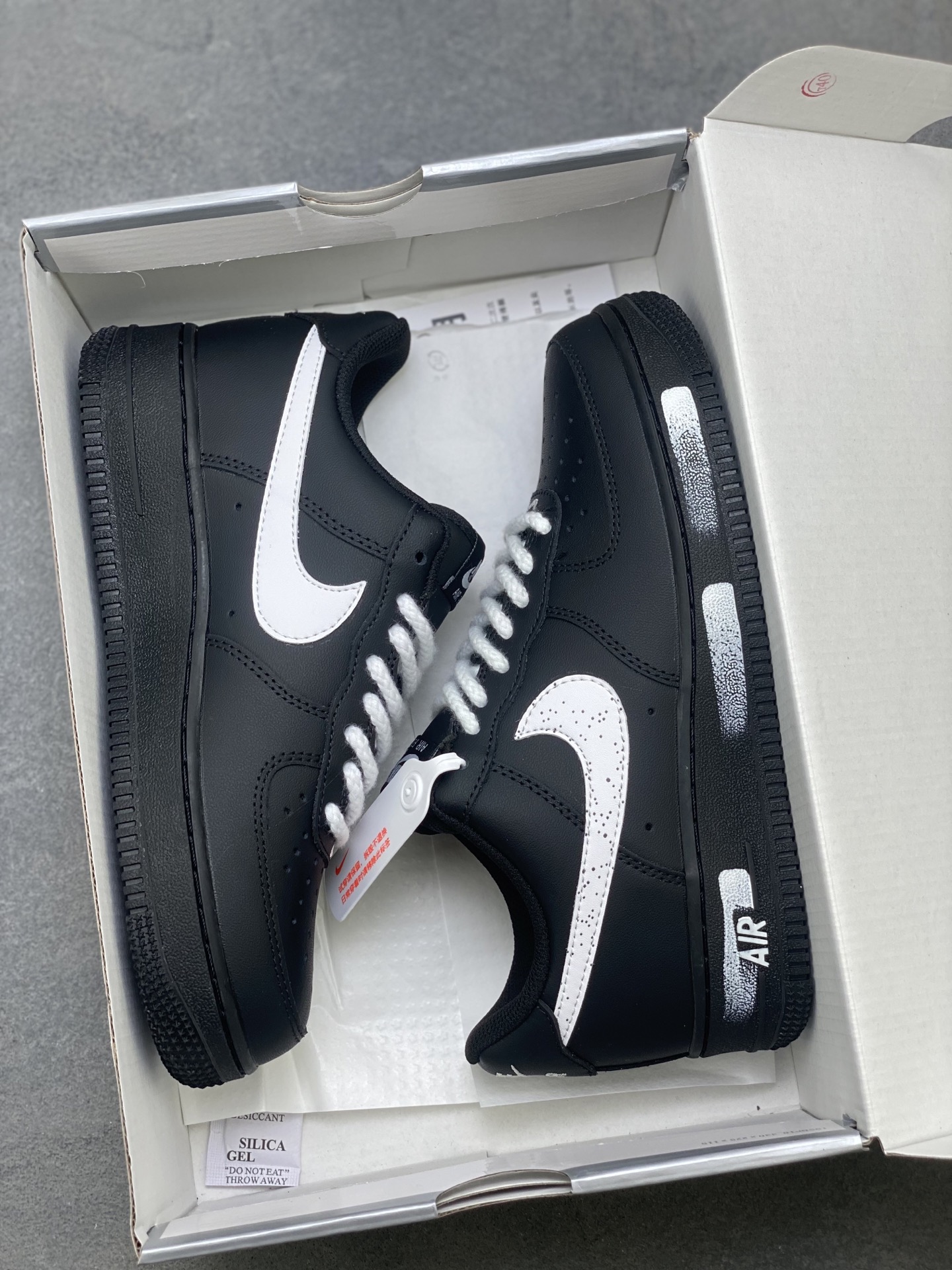 Nike Air Force 1 '07 Low Black & White Limited Edition Sneakers 10 i1759161678029 6709 0 8