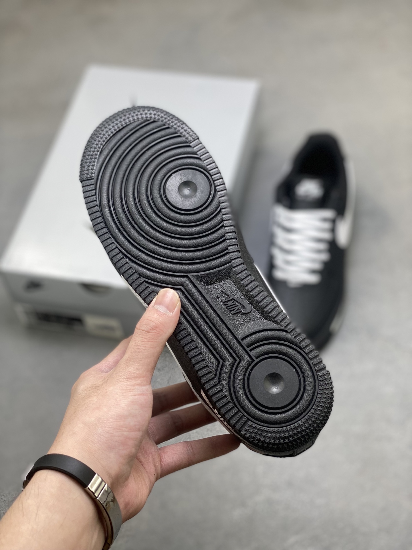 Nike Air Force 1 '07 Low Black & White Limited Edition Sneakers 7 i1759161687036 6111 0 5