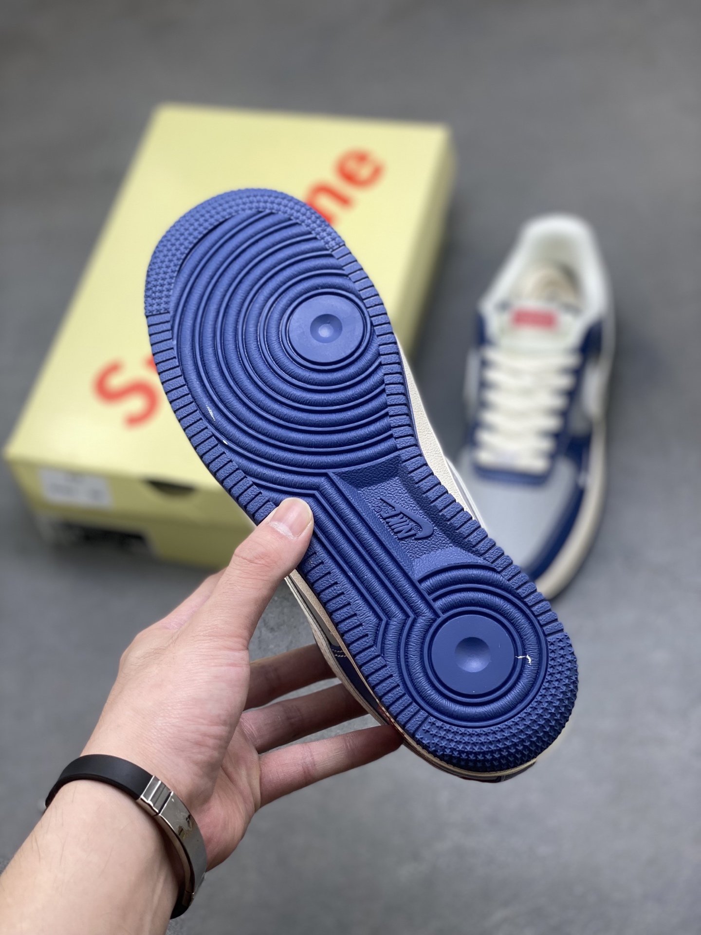 Nike Air Force 1 '07 Low Blue Grey Supreme Edition Sneakers 7 i1759161729990 4948 0 5