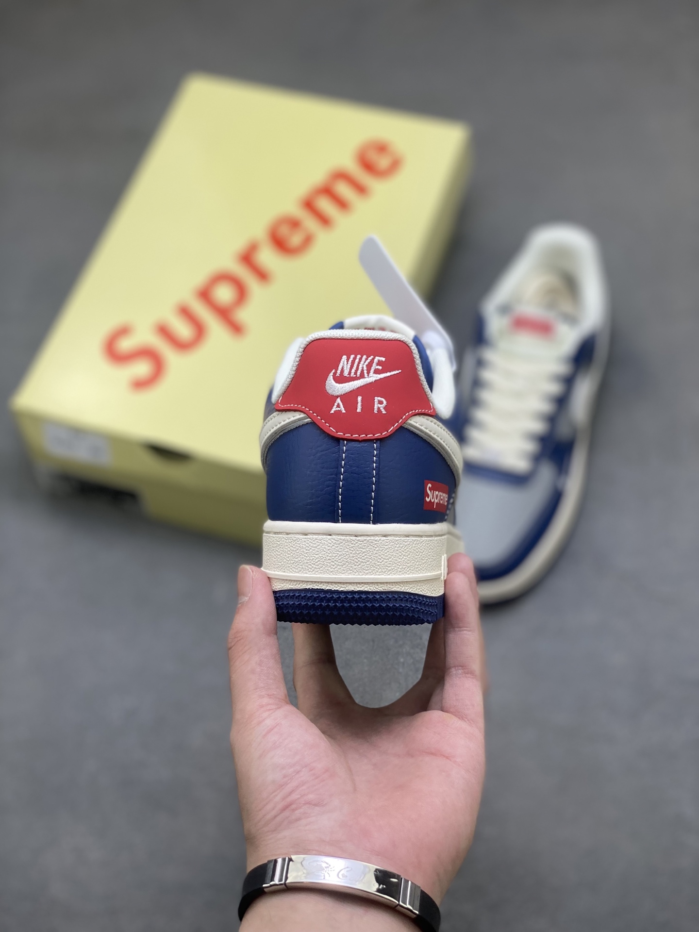 Nike Air Force 1 '07 Low Blue Grey Supreme Edition Sneakers 5 i1759161740693 7746 0 3