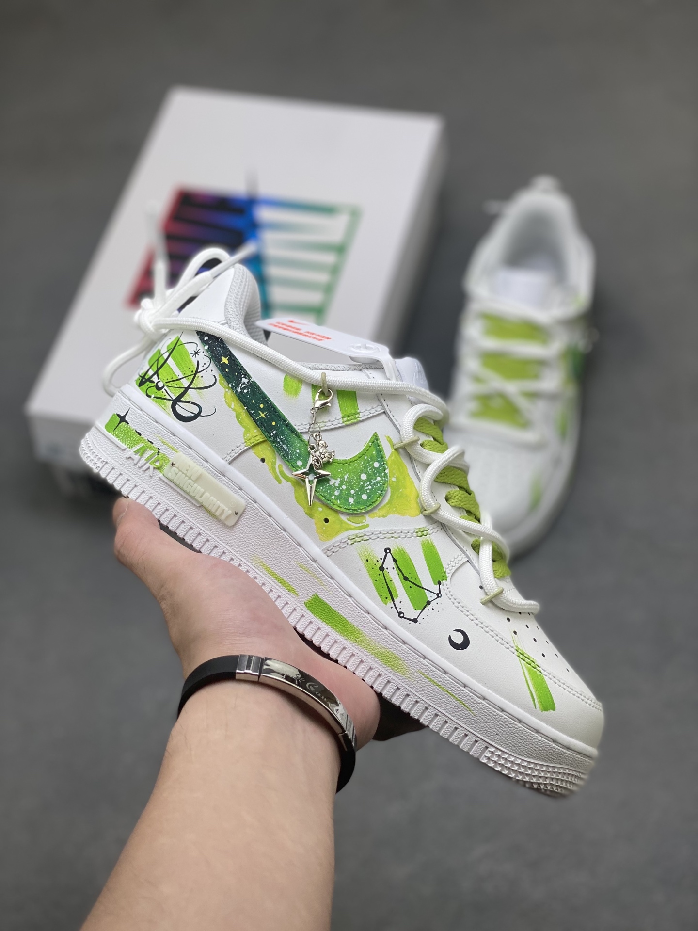 Nike Air Force 1 '07 Low Sneakers White/Green Limited Edition 2 i1759161823889 2240 0 0
