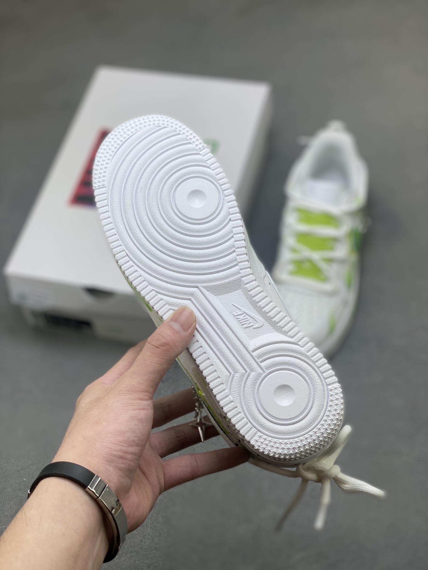 Nike Air Force 1 '07 Low Sneakers White/Green Limited Edition 7 i1759161836659 4234 0 5