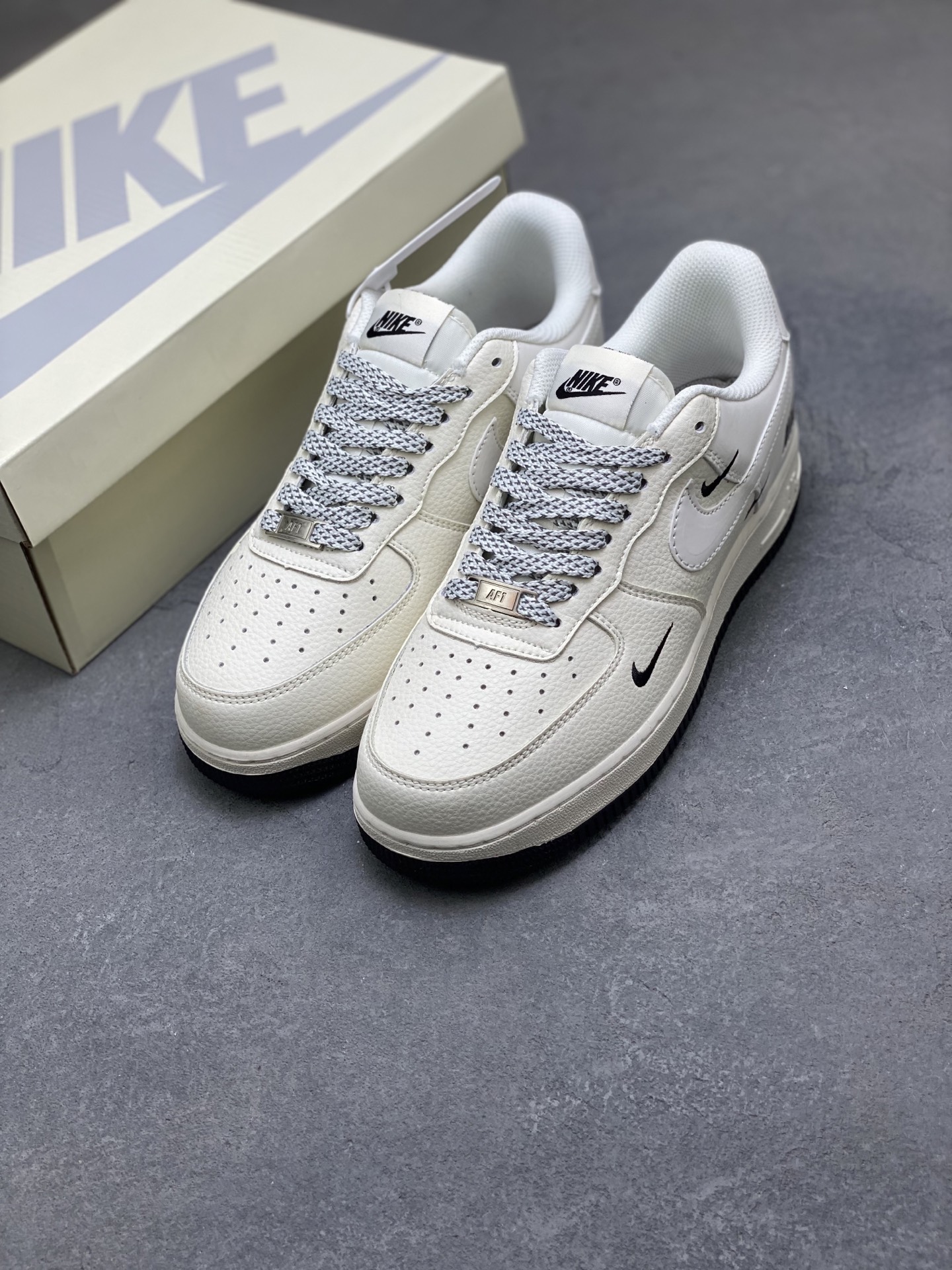 Nike Air Force 1 '07 Low Sneakers - Limited Edition, Premium Comfort 9 i1759858030766 2216 0 7