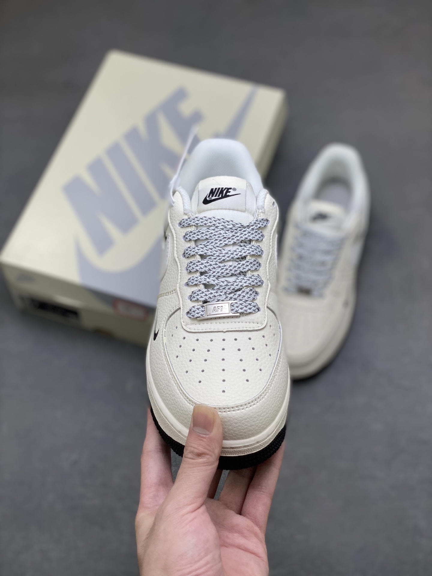 Nike Air Force 1 '07 Low Sneakers - Limited Edition, Premium Comfort 3 i1759858030845 6043 0 1