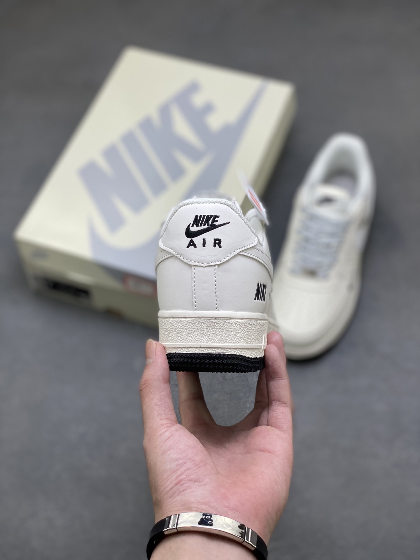Nike Air Force 1 '07 Low Sneakers - Limited Edition, Premium Comfort 5 i1759858034309 4408 0 3