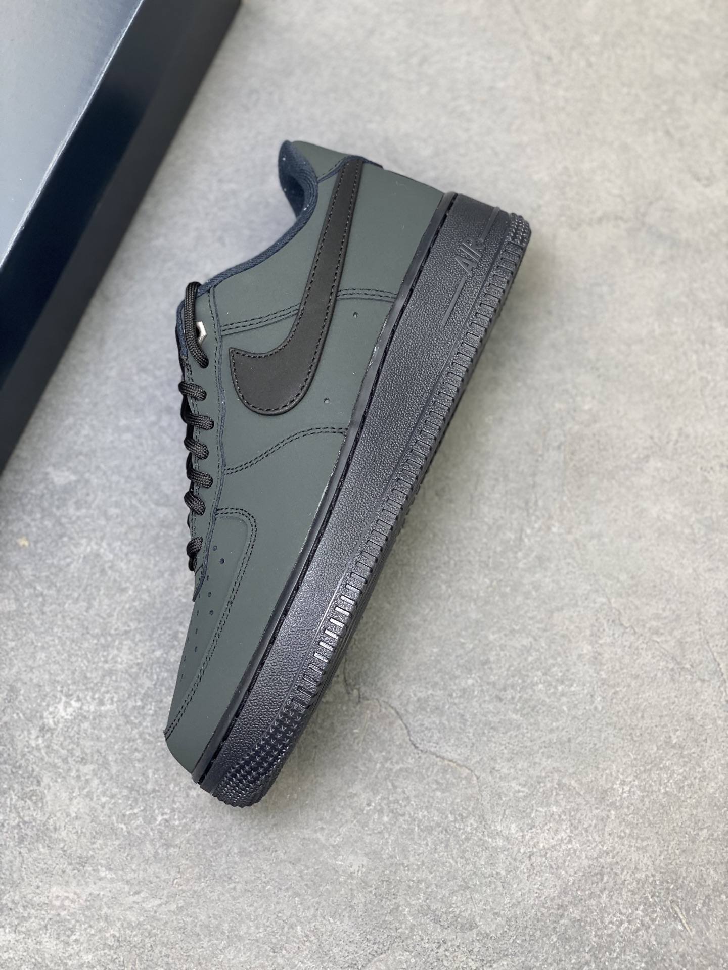 Nike Air Force 1 '07 Low Sneakers - Olive Green, Full-Length Air Cushion 7 i1759858117206 8529 0 6