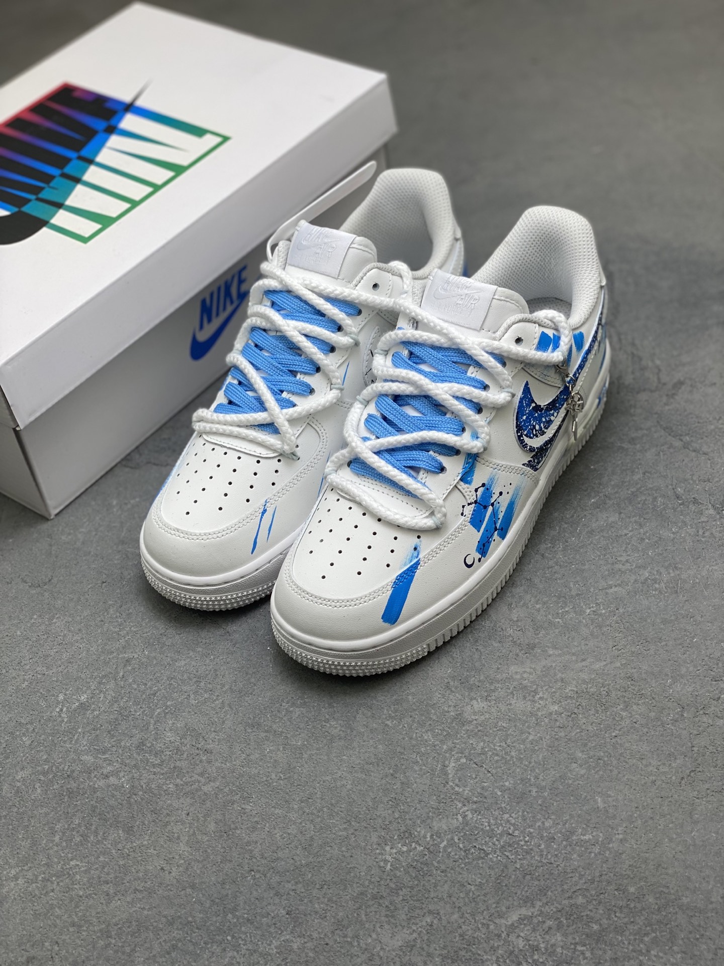 Nike Air Force 1 '07 Low White/Blue Custom Sneakers Limited Edition 9 i1759858227373 751 0 7